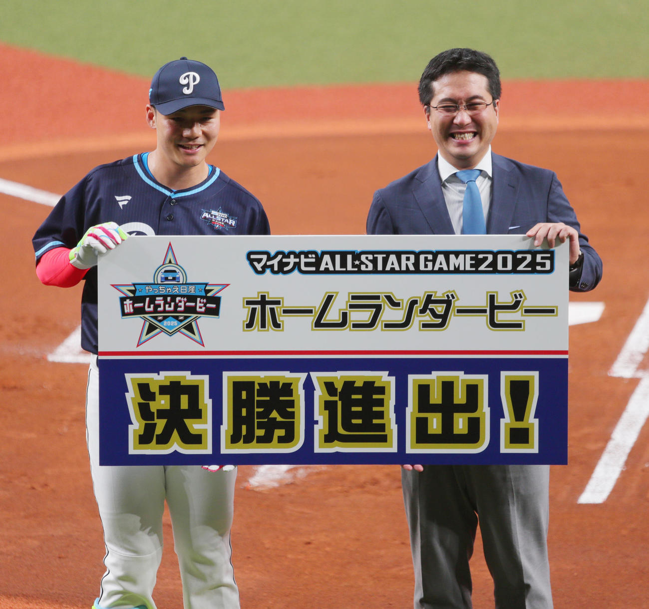 ホームランダービーで決勝進出を決めた全パ清宮（左）（撮影・上山淳一）