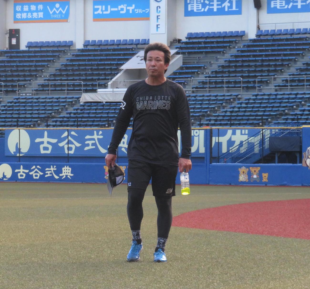 全体練習に参加し、練習を引き上げる益田（撮影・星夏穂）