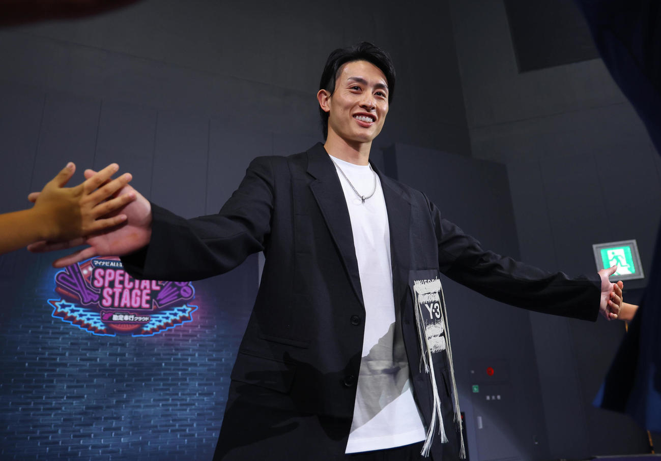 マイナビオールスターゲーム2025スペシャルステージに登場するソフトバンク周東