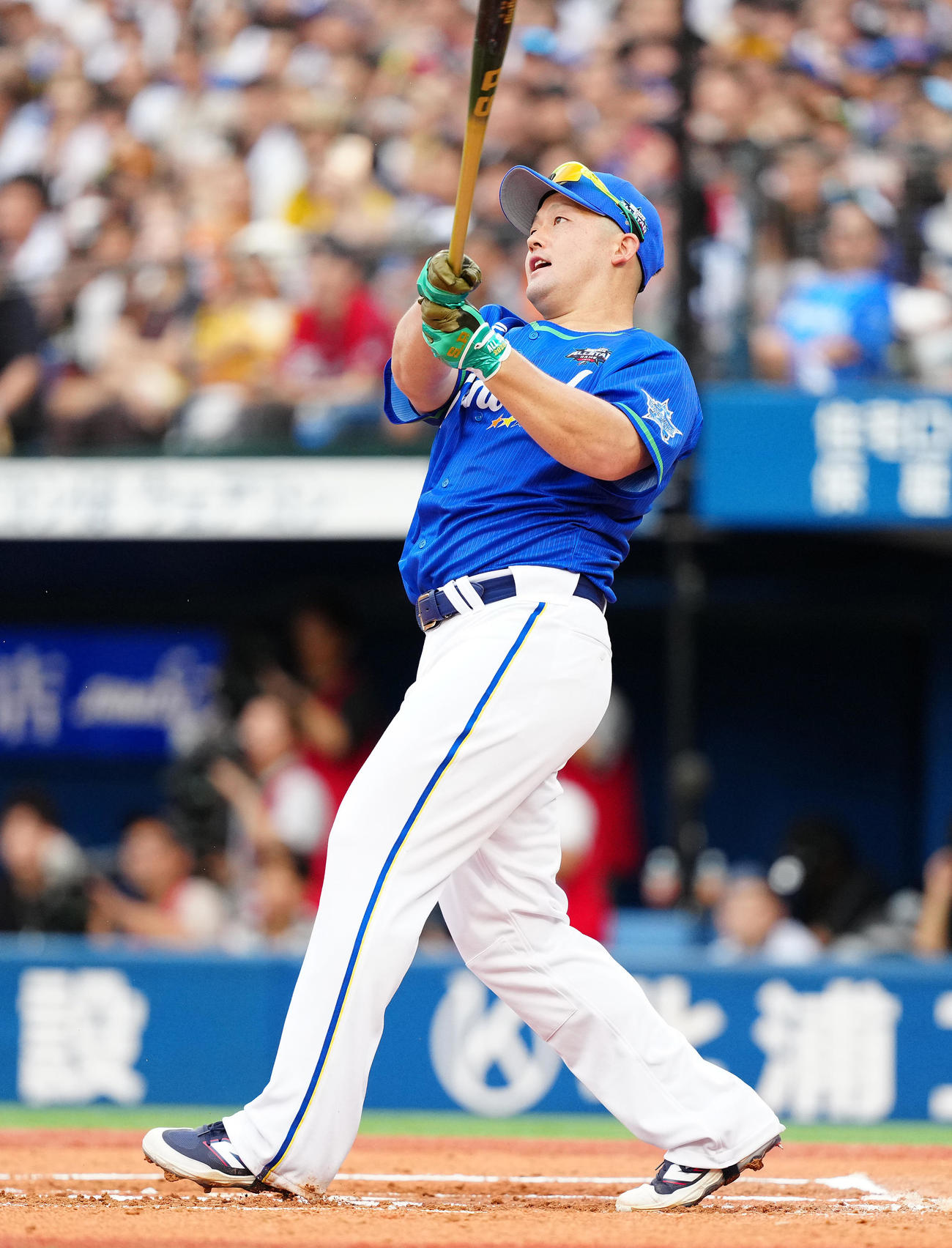 全セ対全パ　ホームランダービー決勝で、優勝を決める本塁打を放つDeNA牧（撮影・鈴木みどり）