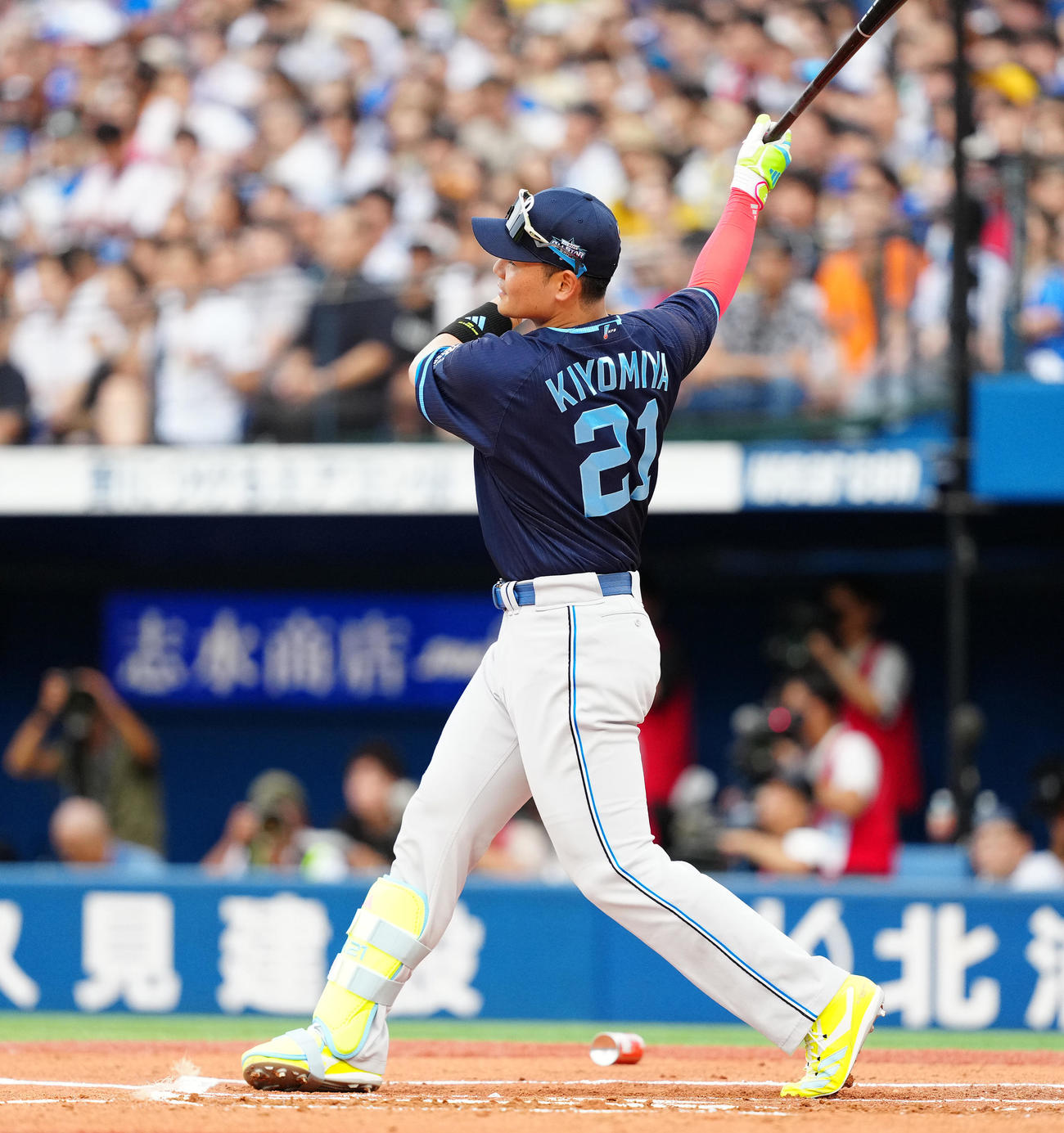 全セ対全パ　ホームランダービー決勝で本塁打を放つ日本ハム清宮幸（撮影・鈴木みどり）