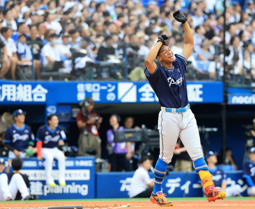 オールスター】日本ハム万波中正が超遅球打ち！全セ村上頌樹の59キロを