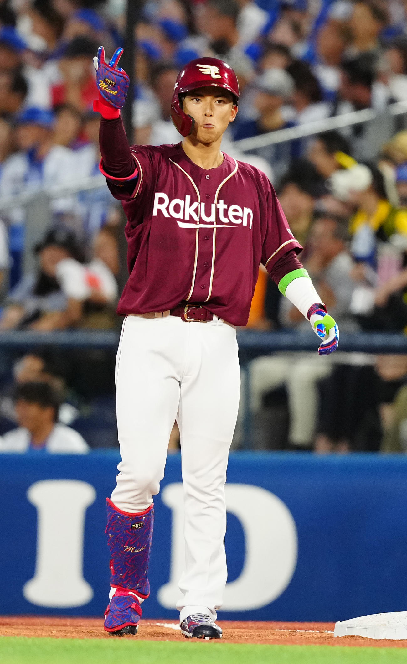 全セ対全パ　2回表全パ2死二塁、中前適時打を放ち、ポーズを取る宗山（撮影・鈴木みどり）