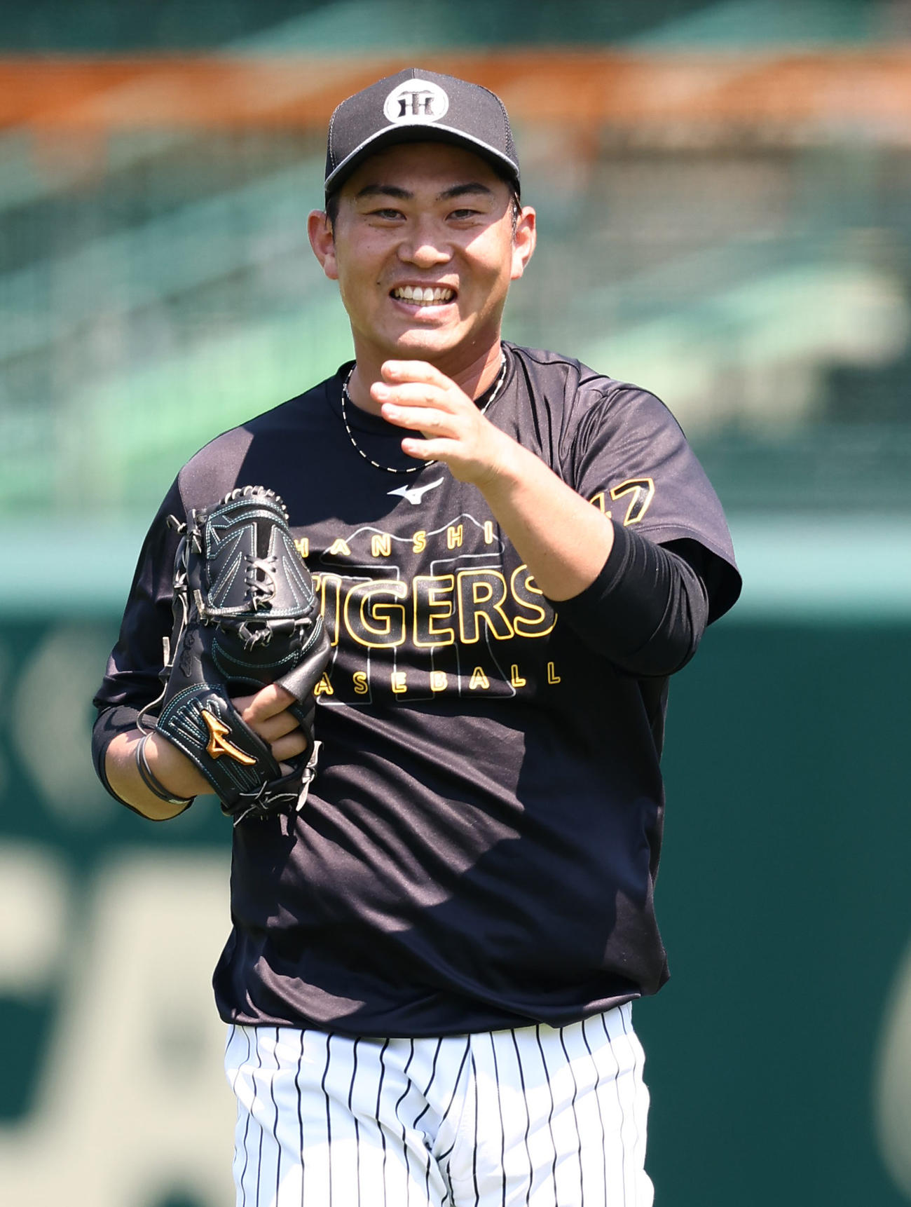笑顔を見せる桐敷（撮影・上田博志）