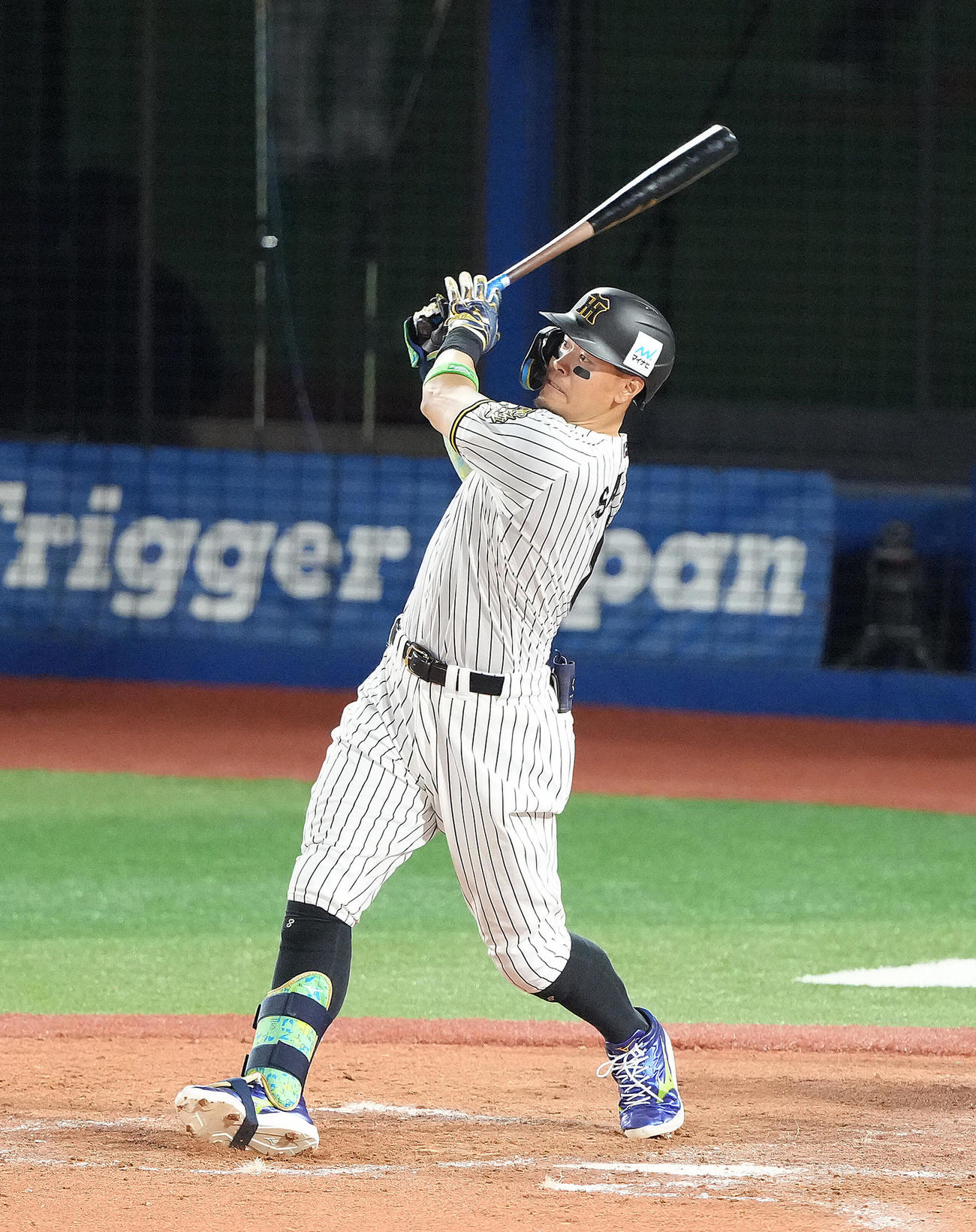 全セ対全パ　5回裏全セ1死、佐藤輝はソロ本塁打を放つ（撮影・足立雅史）