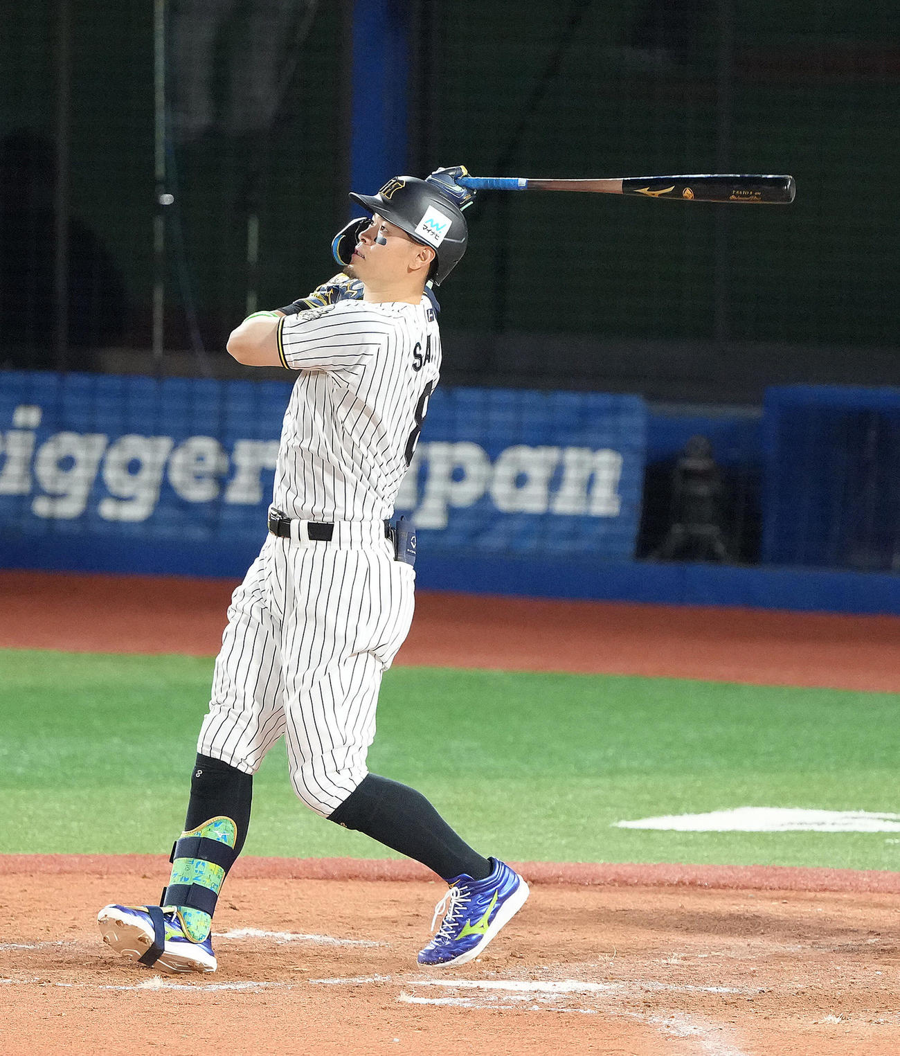 全セ対全パ　5回裏全セ1死、佐藤輝はソロ本塁打を放つ（撮影・足立雅史）