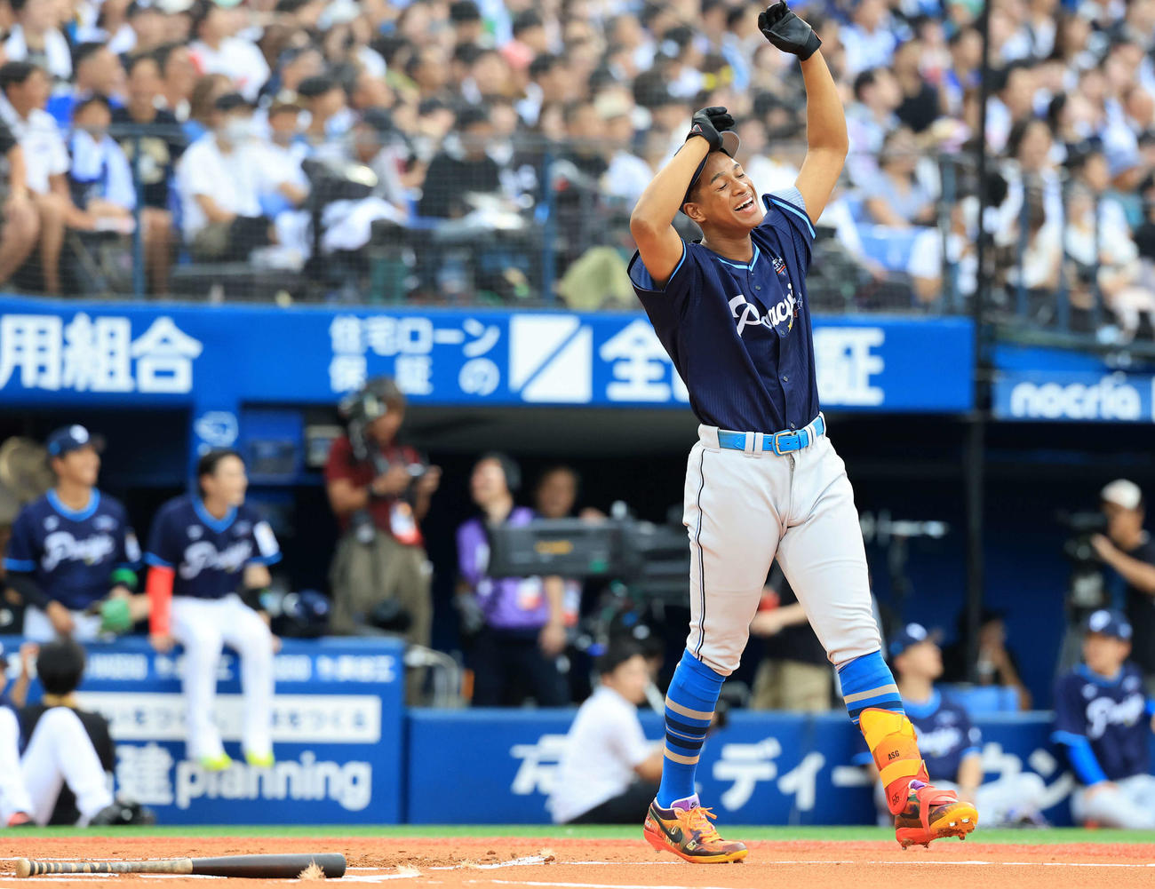 全セ対全パ　ホームランダービー準決勝で敗れ悔しがる日本ハム万波（撮影・浅見桂子）