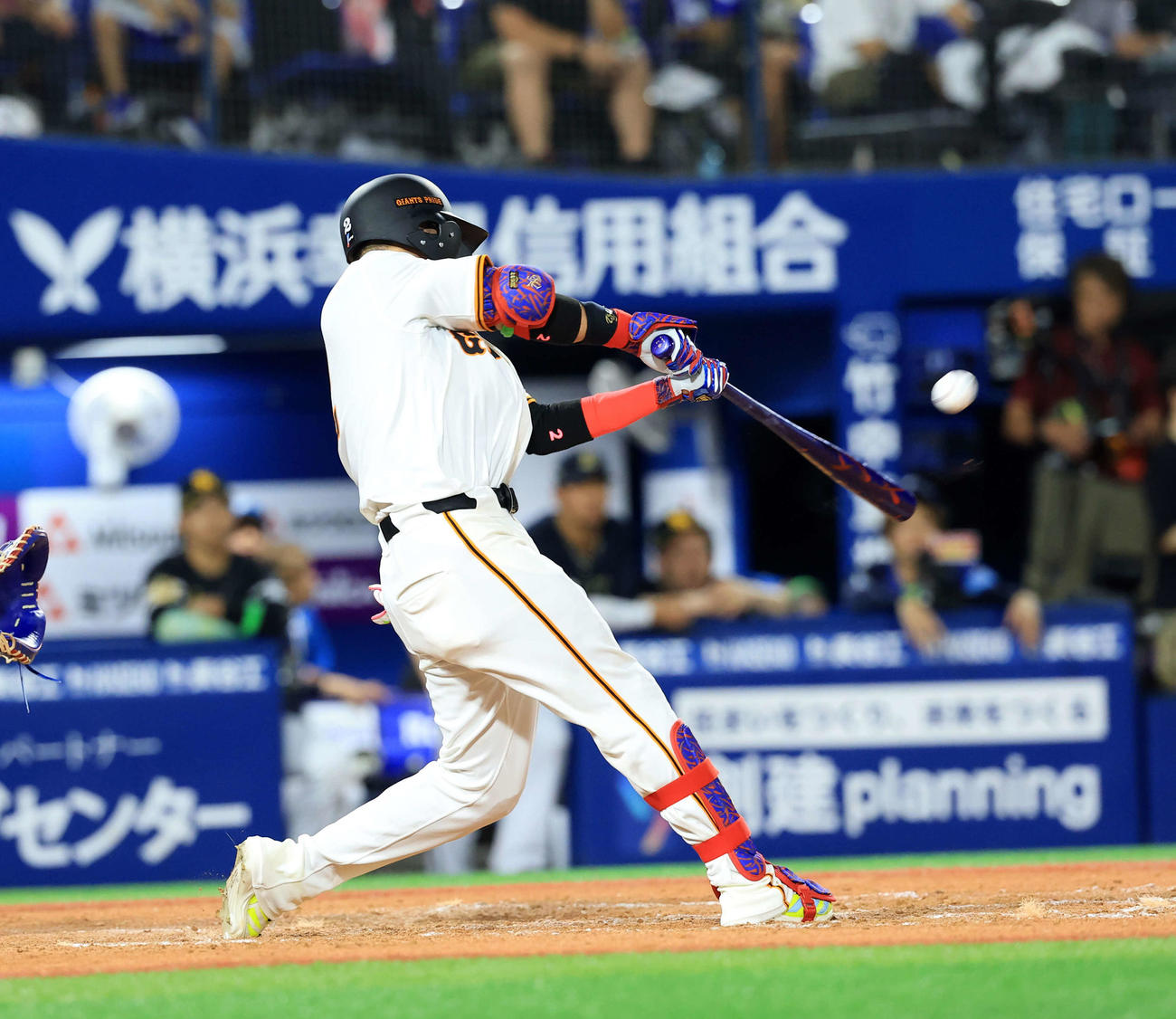 全セ対全パ　5回裏全セ無死、吉川はソロ本塁打を放つ（撮影・浅見桂子）
