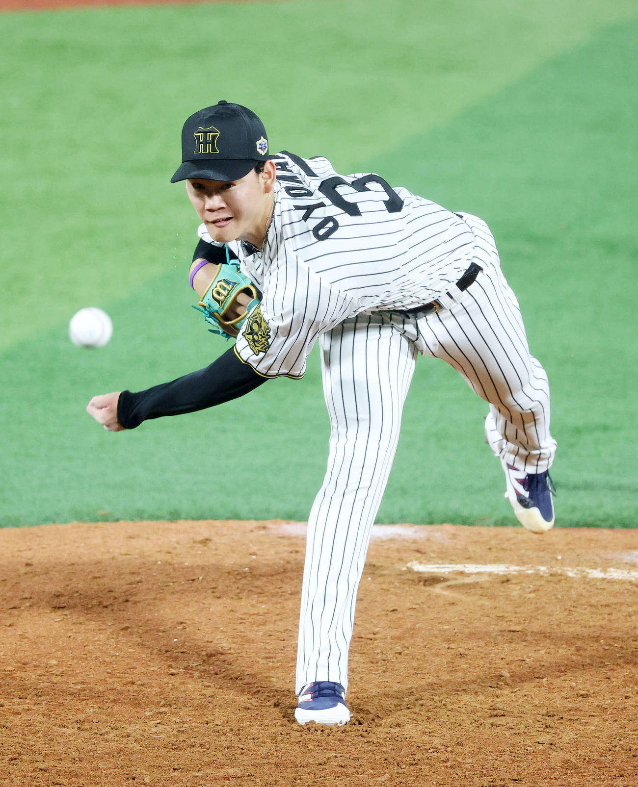 全セ対全パ　力投する全セ及川（撮影・鈴木正人）