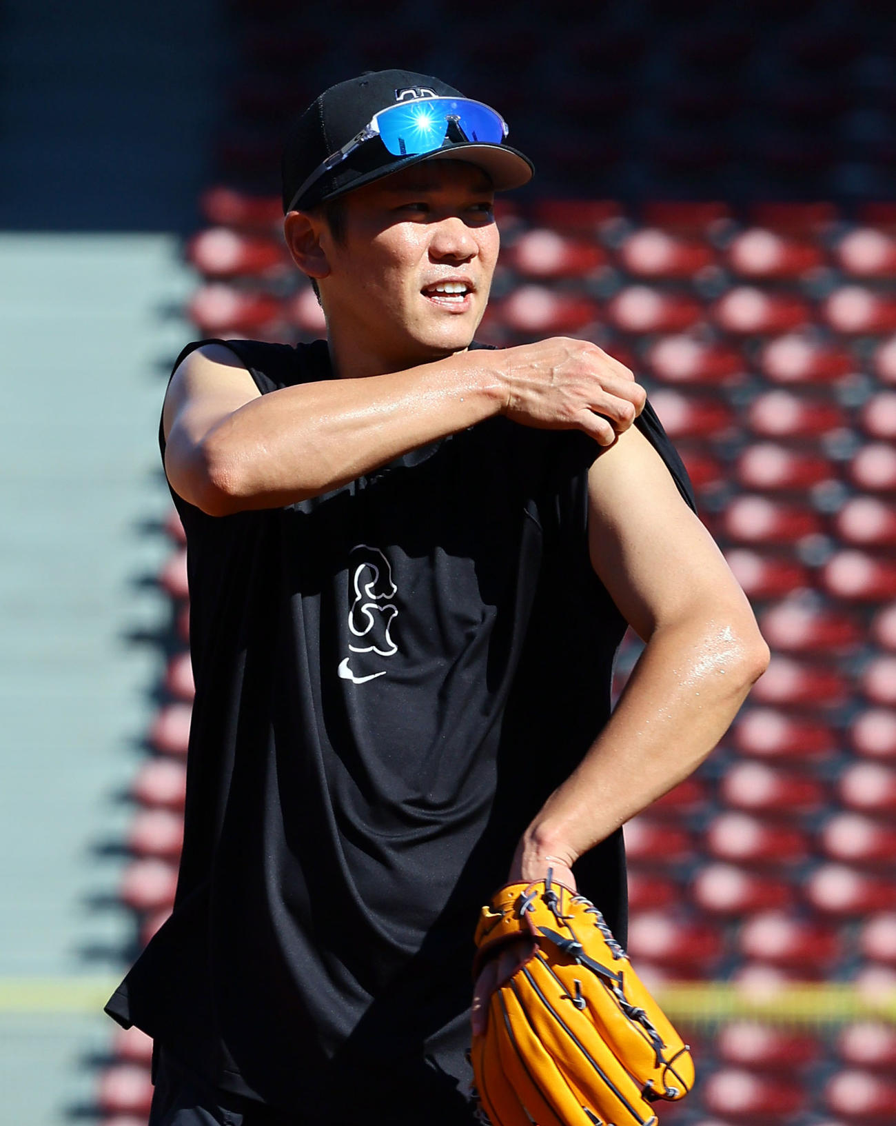 広島対巨人　守備練習をする巨人坂本（撮影・藤尾明華）