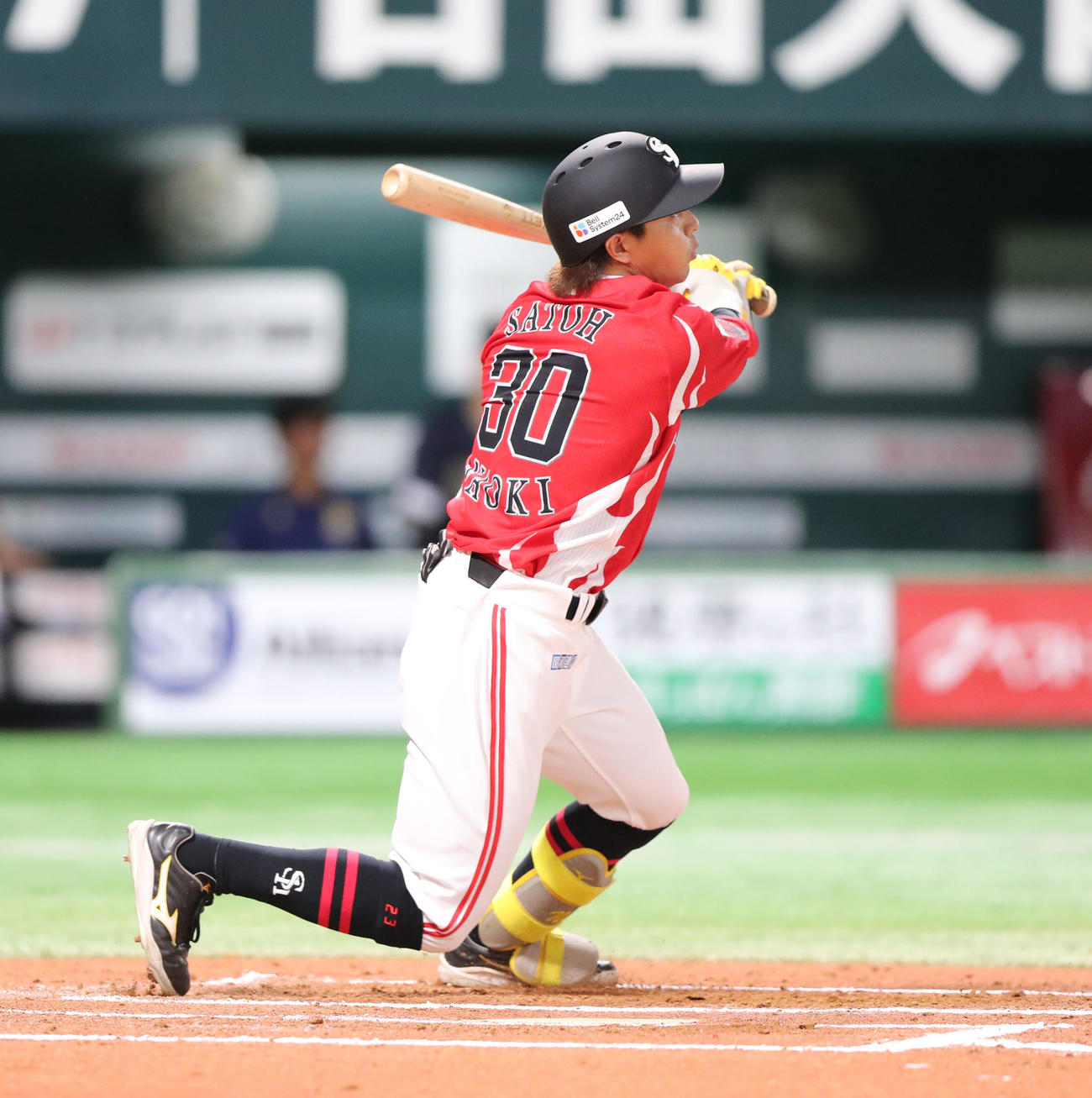 ソフトバンク対オリックス　6回裏ソフトバンク無死、佐藤直は左越え本塁打を放つ（撮影・梅根麻紀）