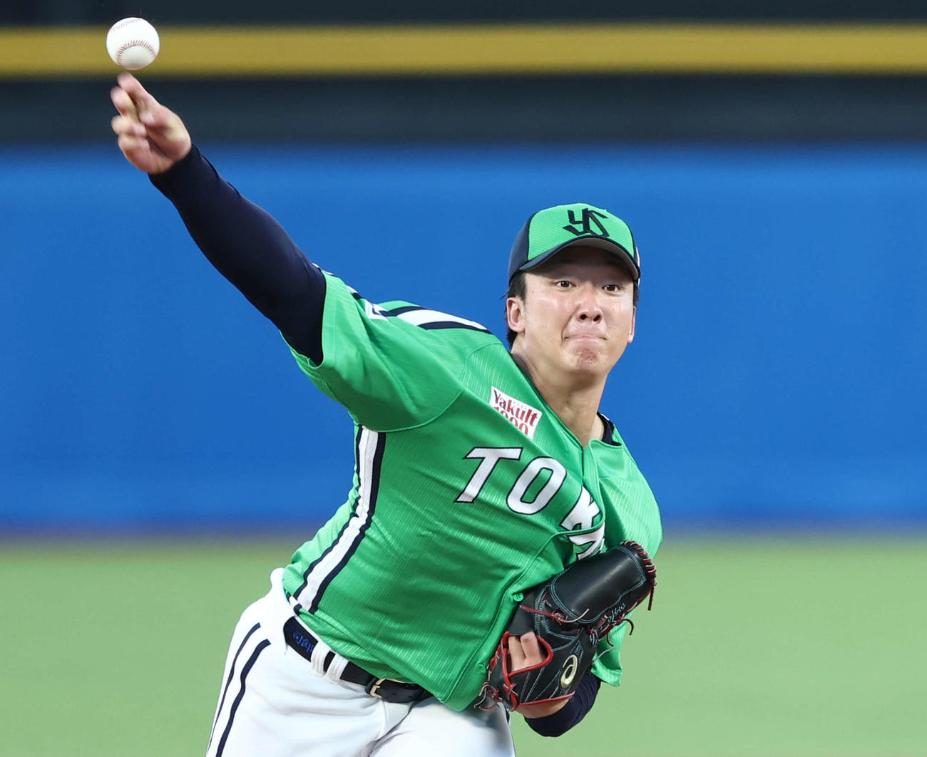 ヤクルト対中日　2回表、力投する吉村（撮影・河田真司）