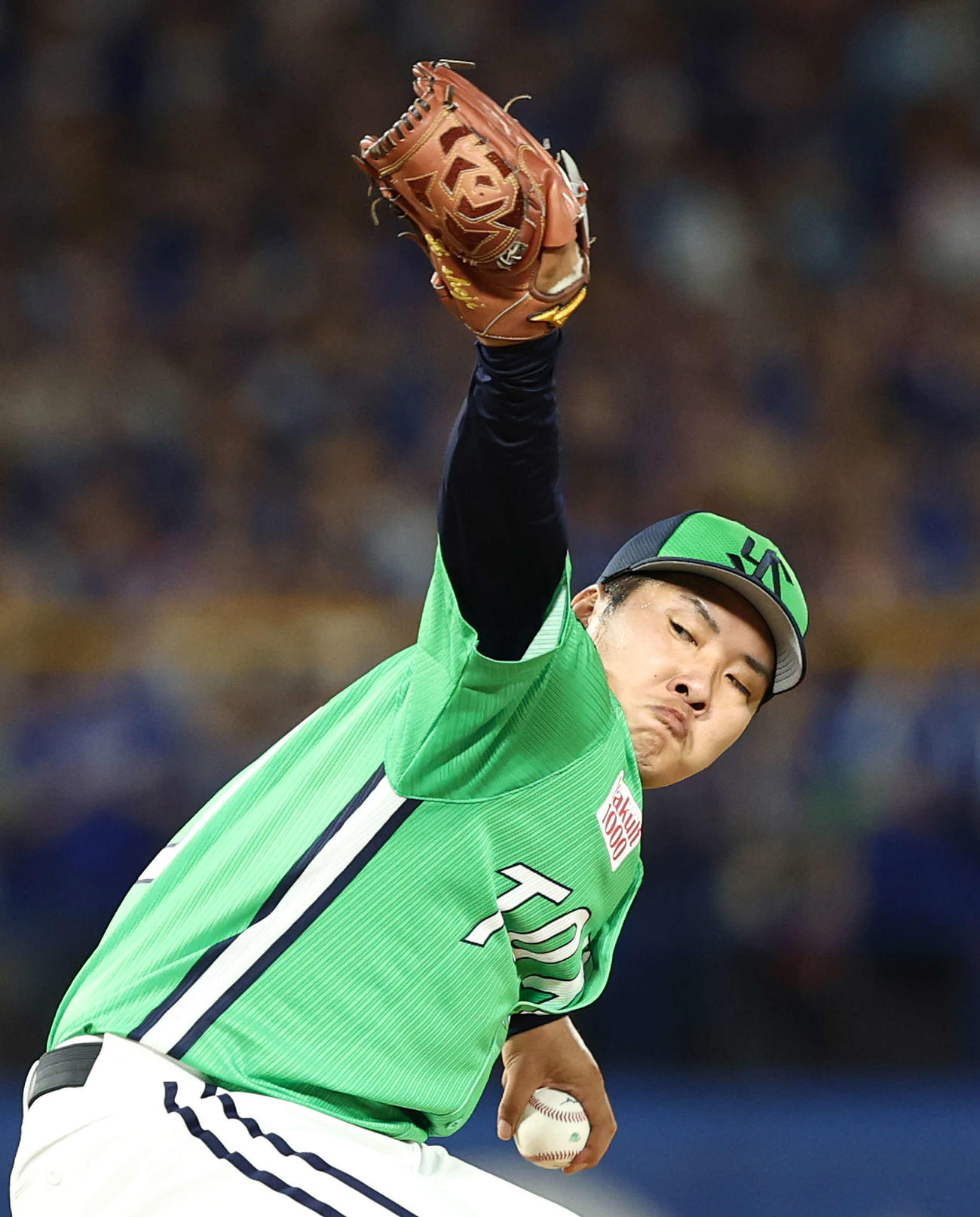 ヤクルト対中日　7回表、力投する荘司（撮影・河田真司）