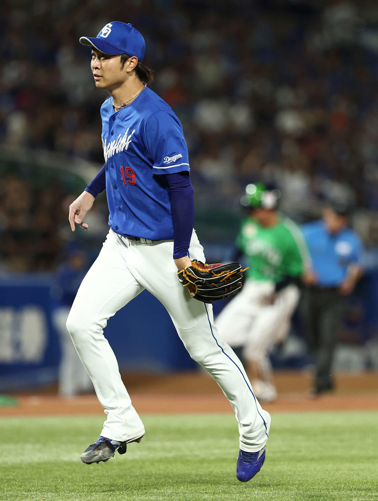 ヤクルト対中日　6回裏ヤクルト2死二塁、内山に中前同点適時打を浴びる高橋宏（撮影・河田真司）