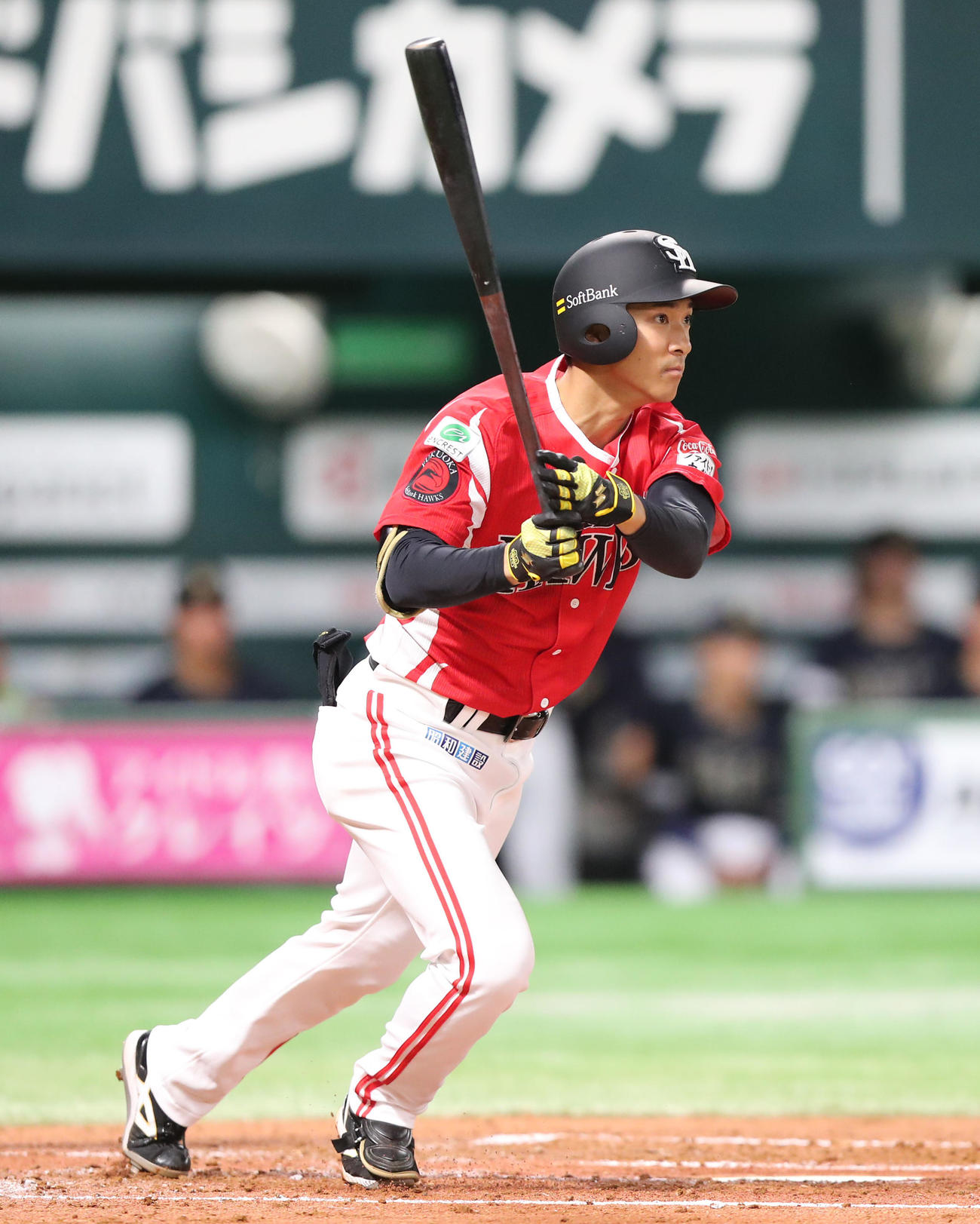 ソフトバンク対オリックス　2回裏ソフトバンク無死一、三塁、柳町は右前に先制適時打を放つ（撮影・梅根麻紀）