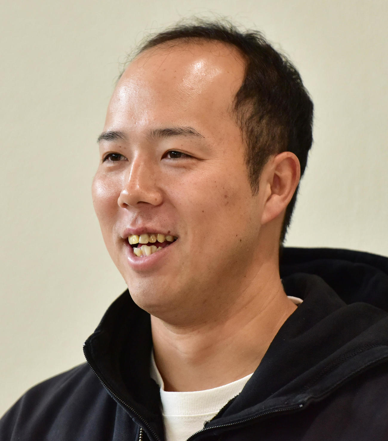 青柳晃洋＝25年2月