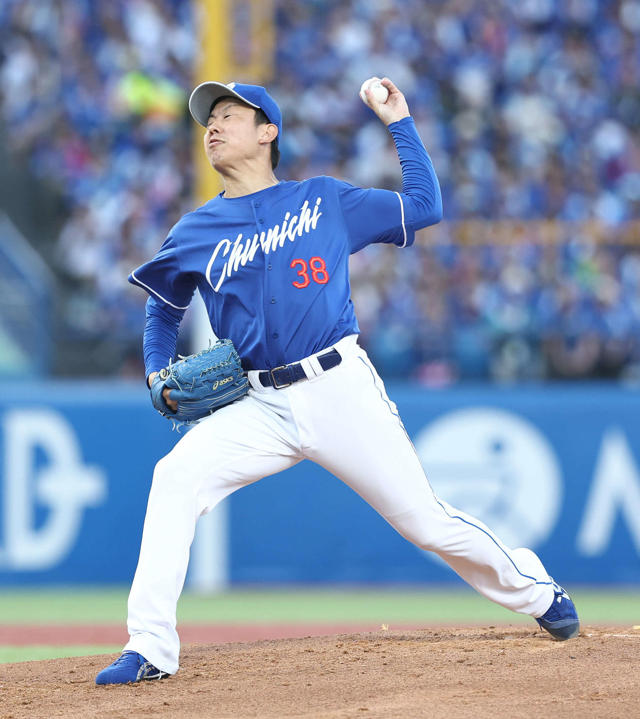 ヤクルト対中日　中日先発の松葉（撮影・河田真司）