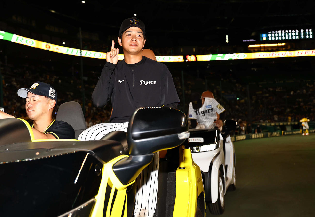 阪神対DeNA　今シーズン1勝目を上げた高橋（撮影・上田博志）