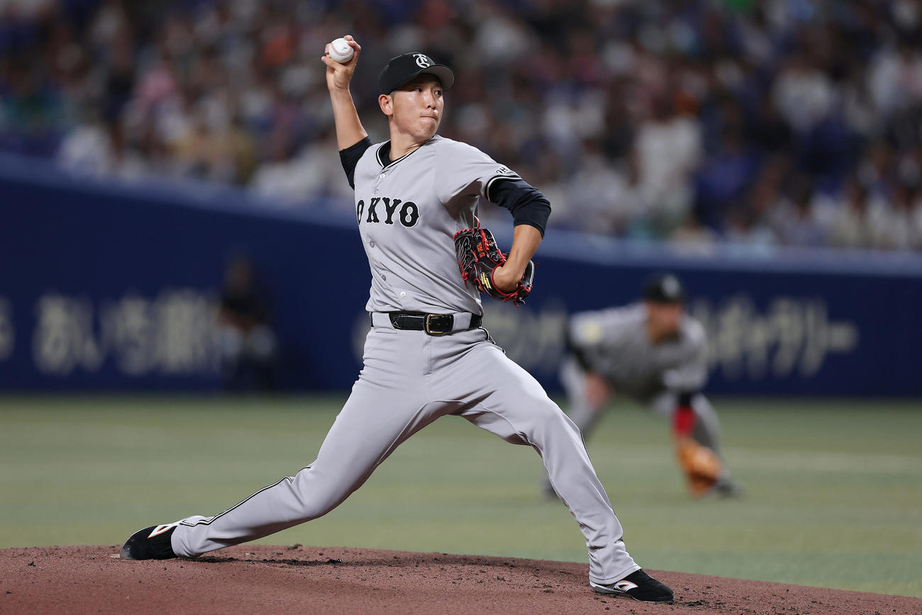 中日対巨人　力投する巨人先発の戸郷（撮影・前田充）