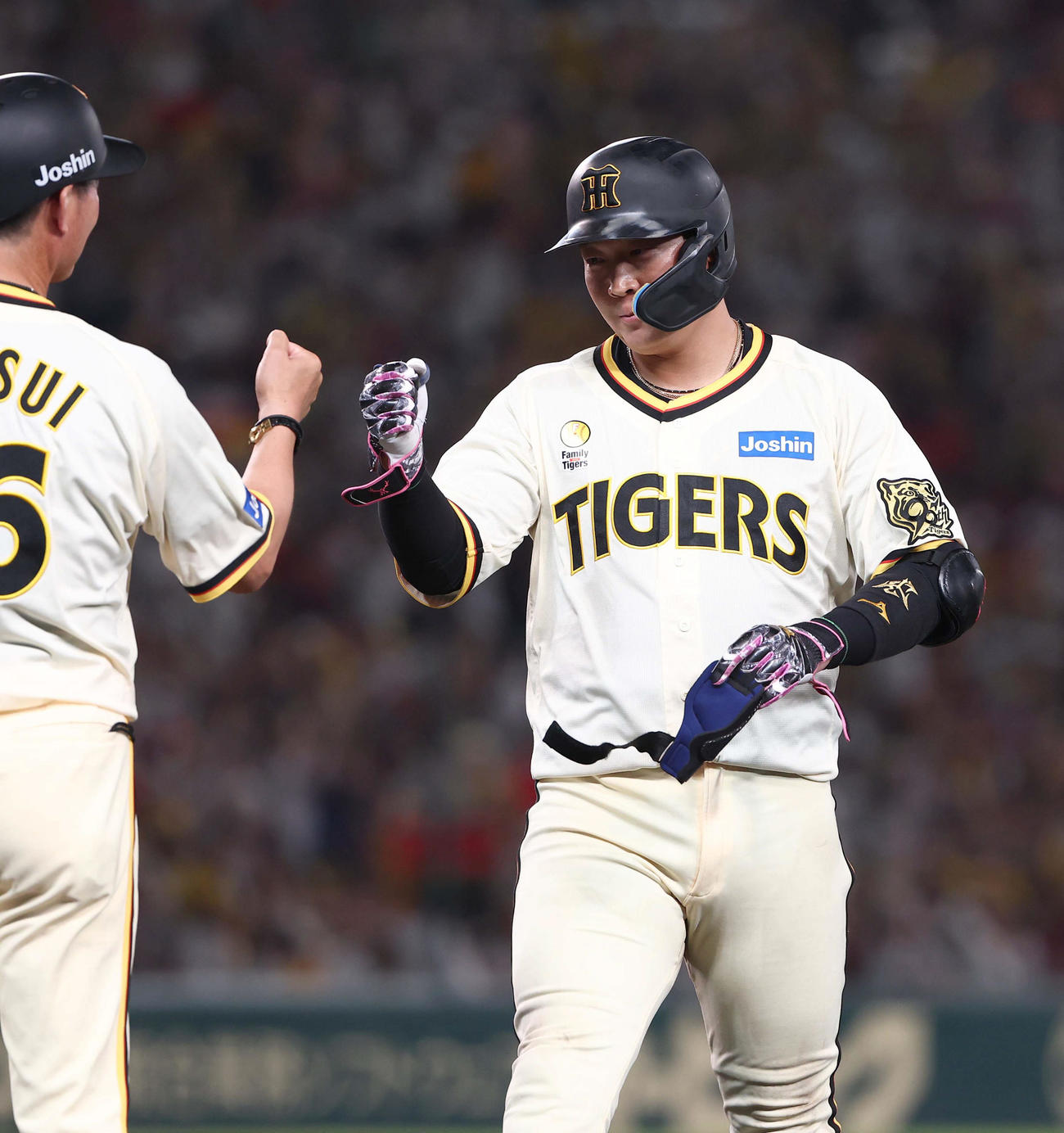 阪神対広島　8回裏阪神無死、森下は二塁打を放つ（撮影・上田博志）