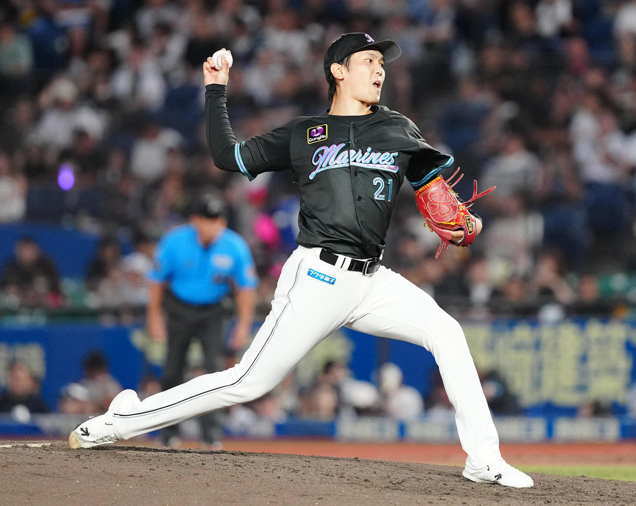 ロッテ対楽天　先発し力投するロッテ石川柊（撮影・鈴木みどり）