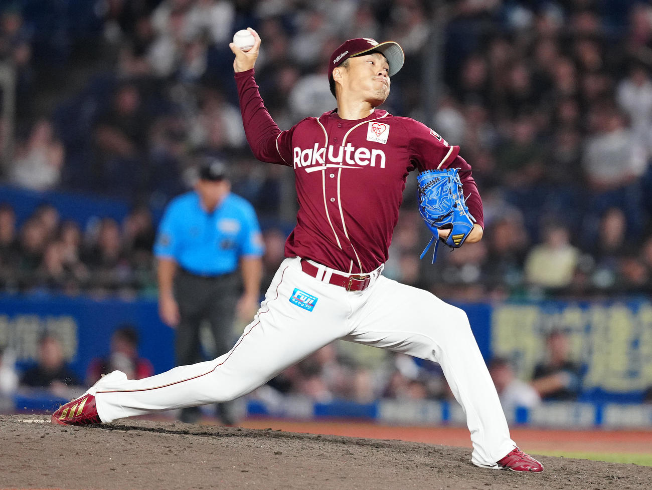 ロッテ対楽天　9回裏から5番手で登板した楽天則本（撮影・鈴木みどり）