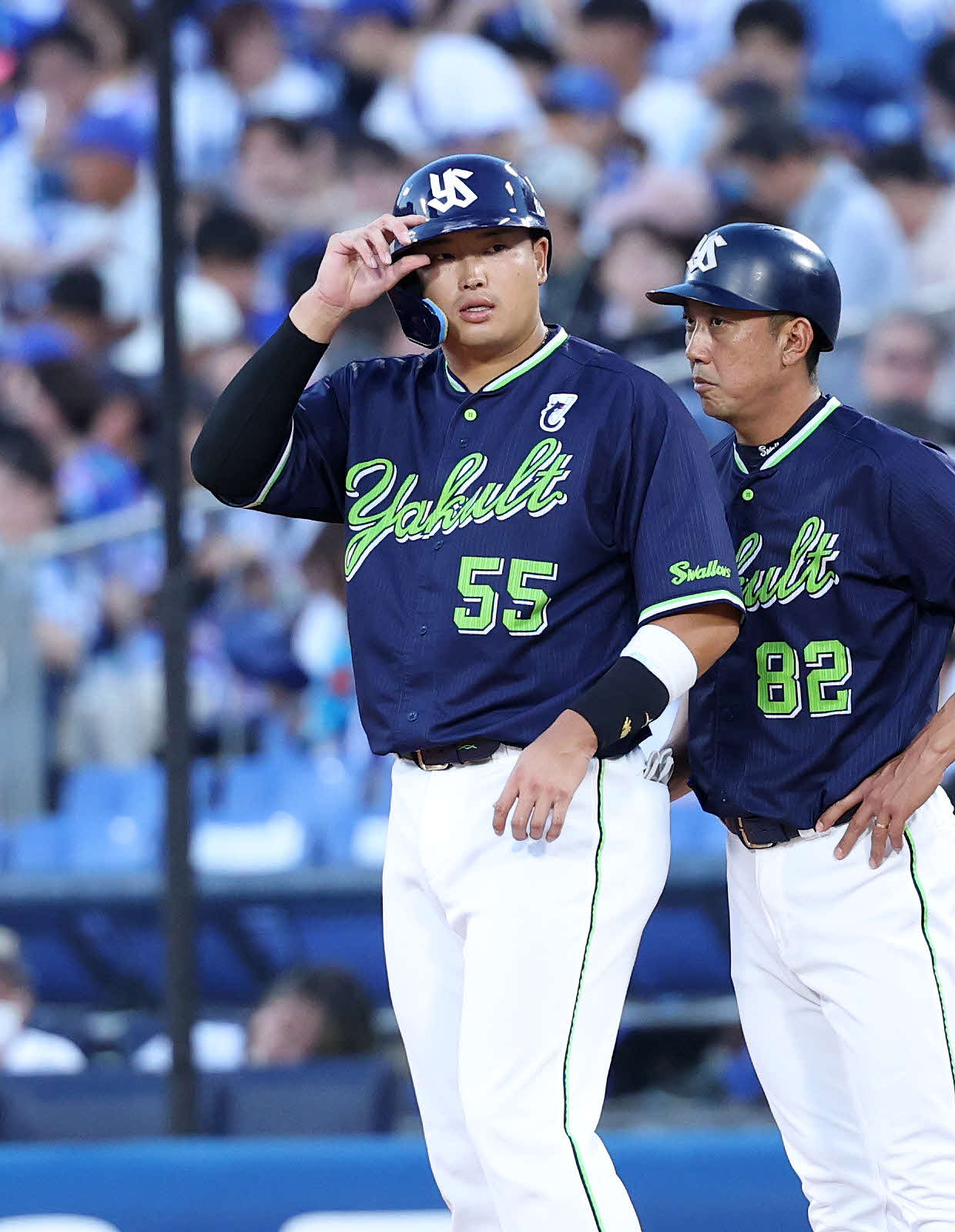 DeNA対ヤクルト　4回表ヤクルト無死二塁、村上は四球（撮影・鈴木正人）