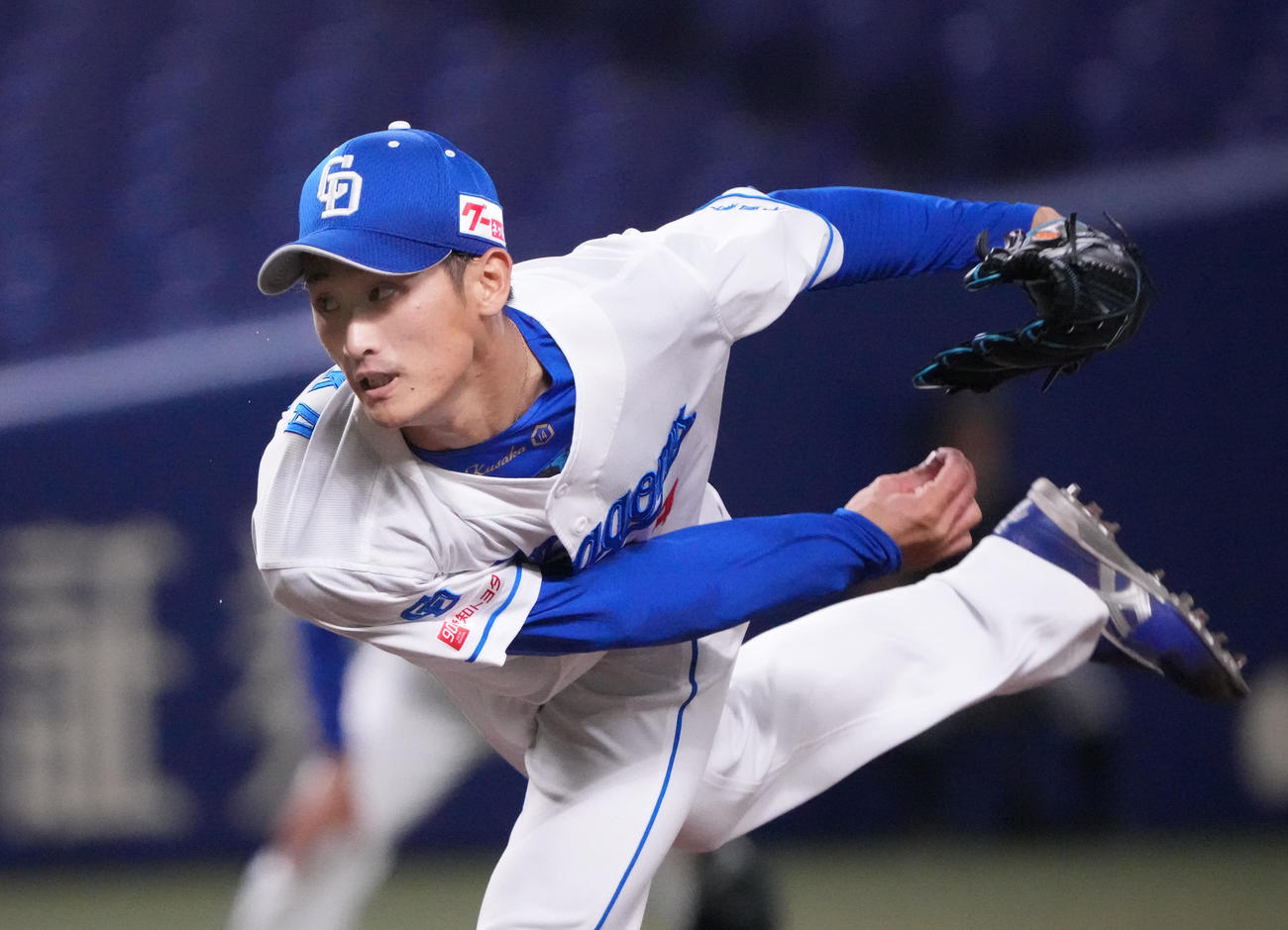 ウエスタン中日対阪神　6回表、中日3番手で登板する草加（撮影・森本幸一）