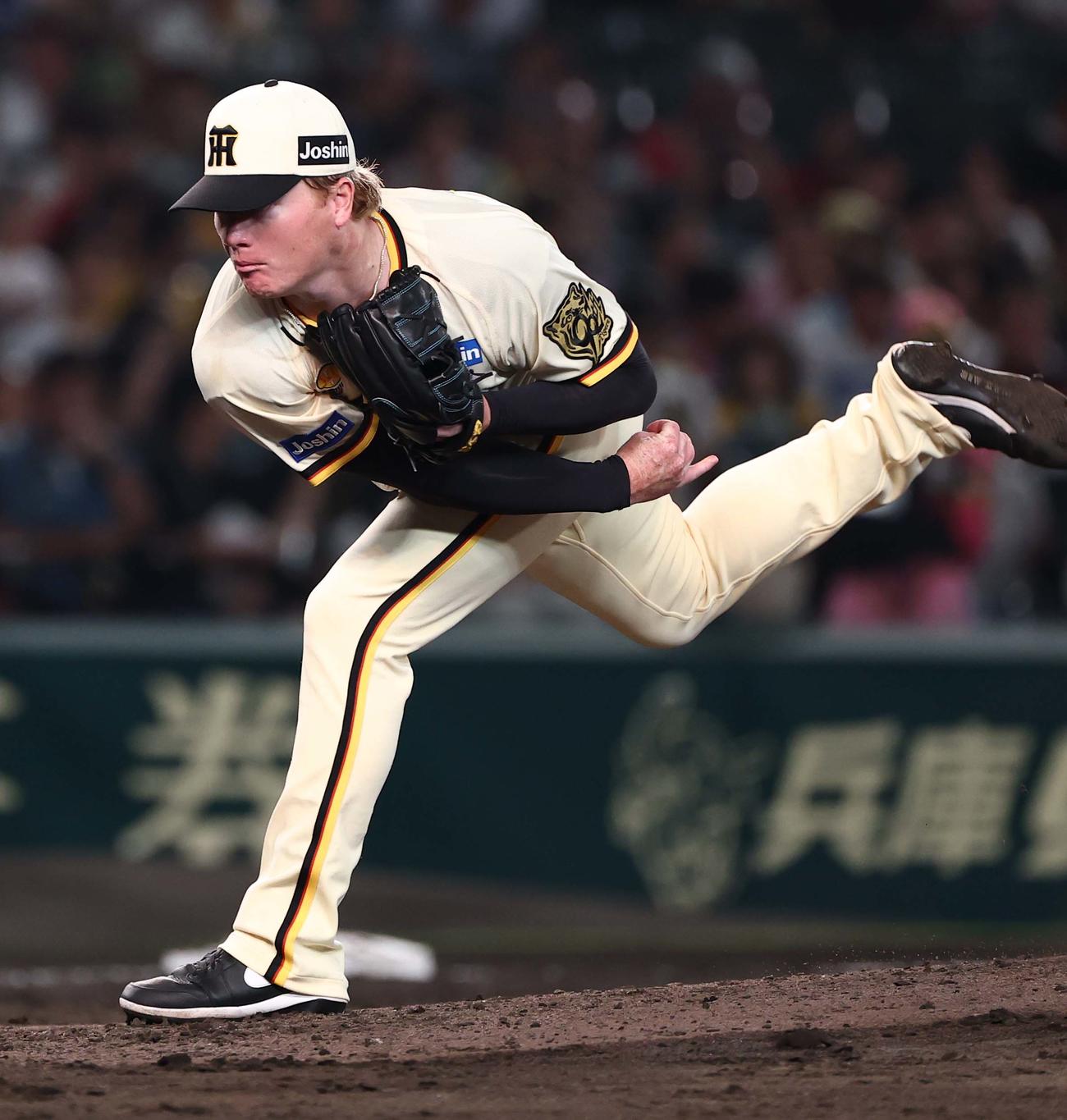 阪神対広島　阪神2番手のネルソン（撮影・上田博志）