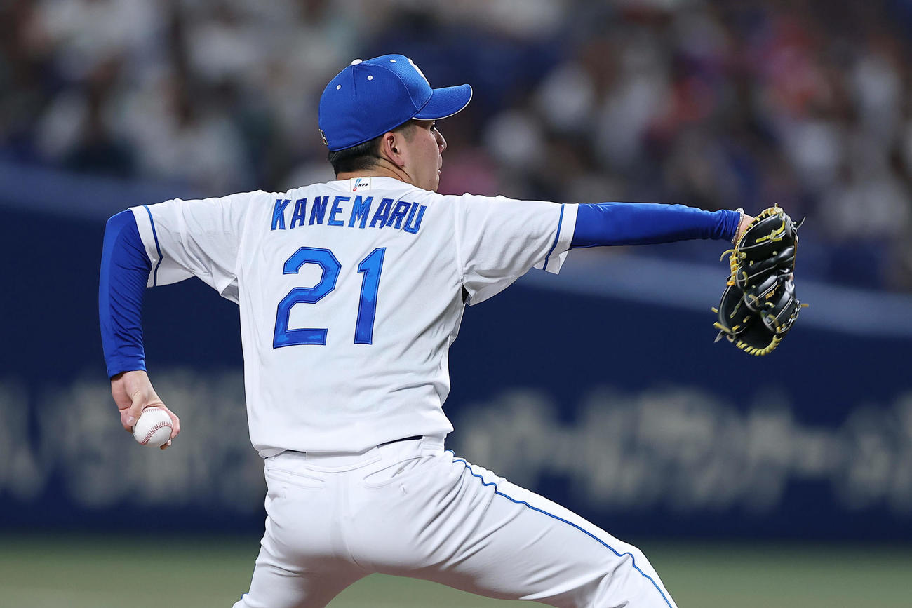 中日対巨人　力投する中日先発の金丸（撮影・前田充）