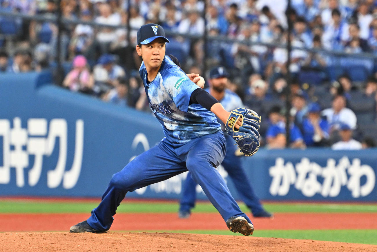 DeNA対ヤクルト　DeNA先発の平良（撮影・滝沢徹郎）　