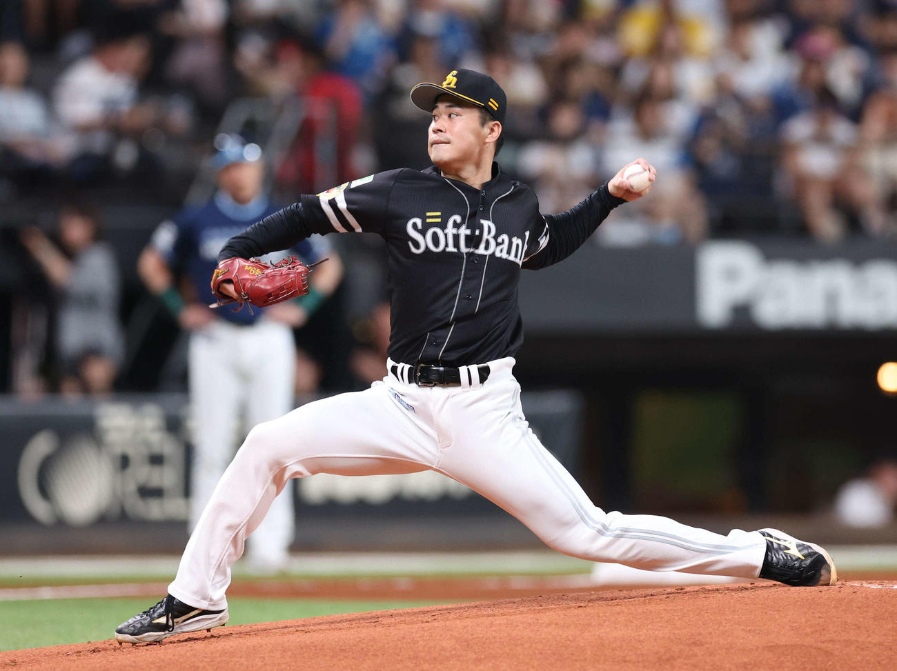 日本ハム対ソフトバンク　ソフトバンク先発の松本晴（撮影・黒川智章）