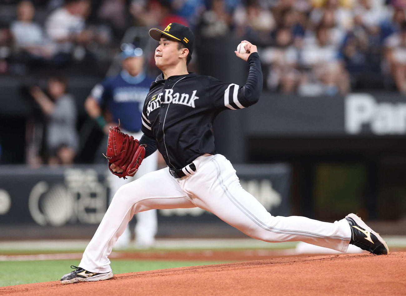 日本ハム対ソフトバンク　ソフトバンク先発の松本晴（撮影・黒川智章）