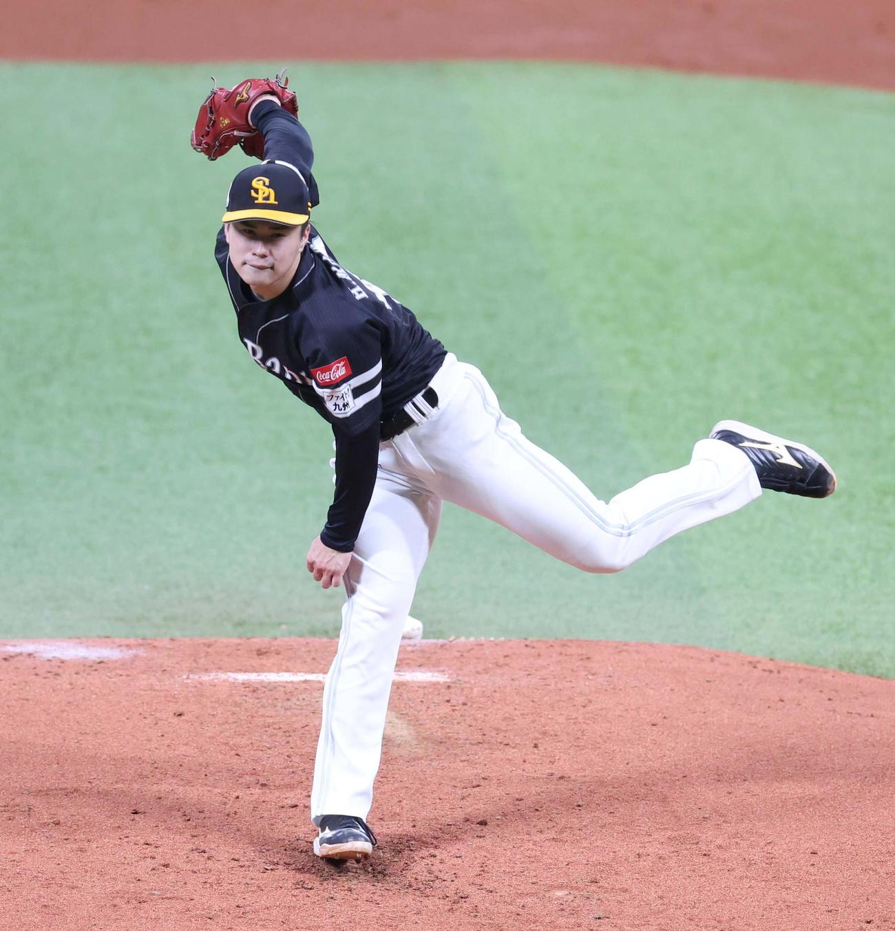 日本ハム対ソフトバンク　ソフトバンク先発の松本晴（撮影・黒川智章）