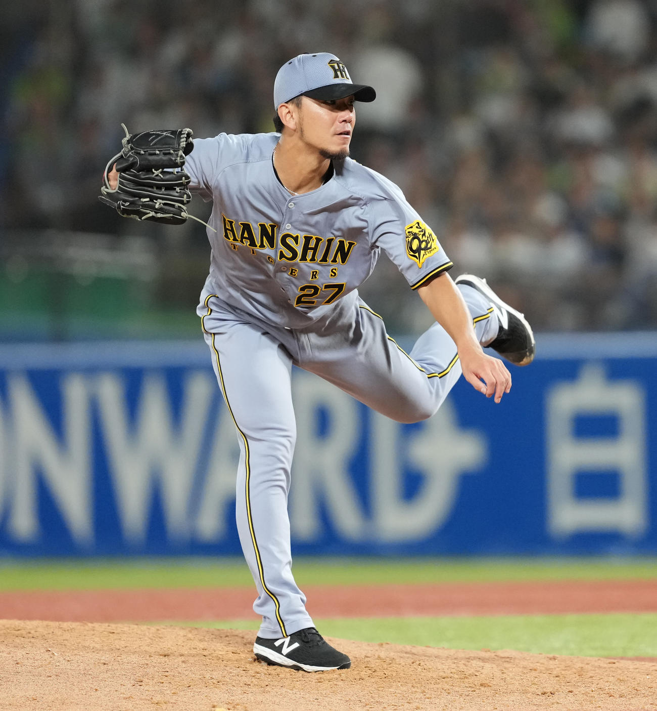 ヤクルト対阪神　力投する阪神伊藤将（撮影・清水貴仁）