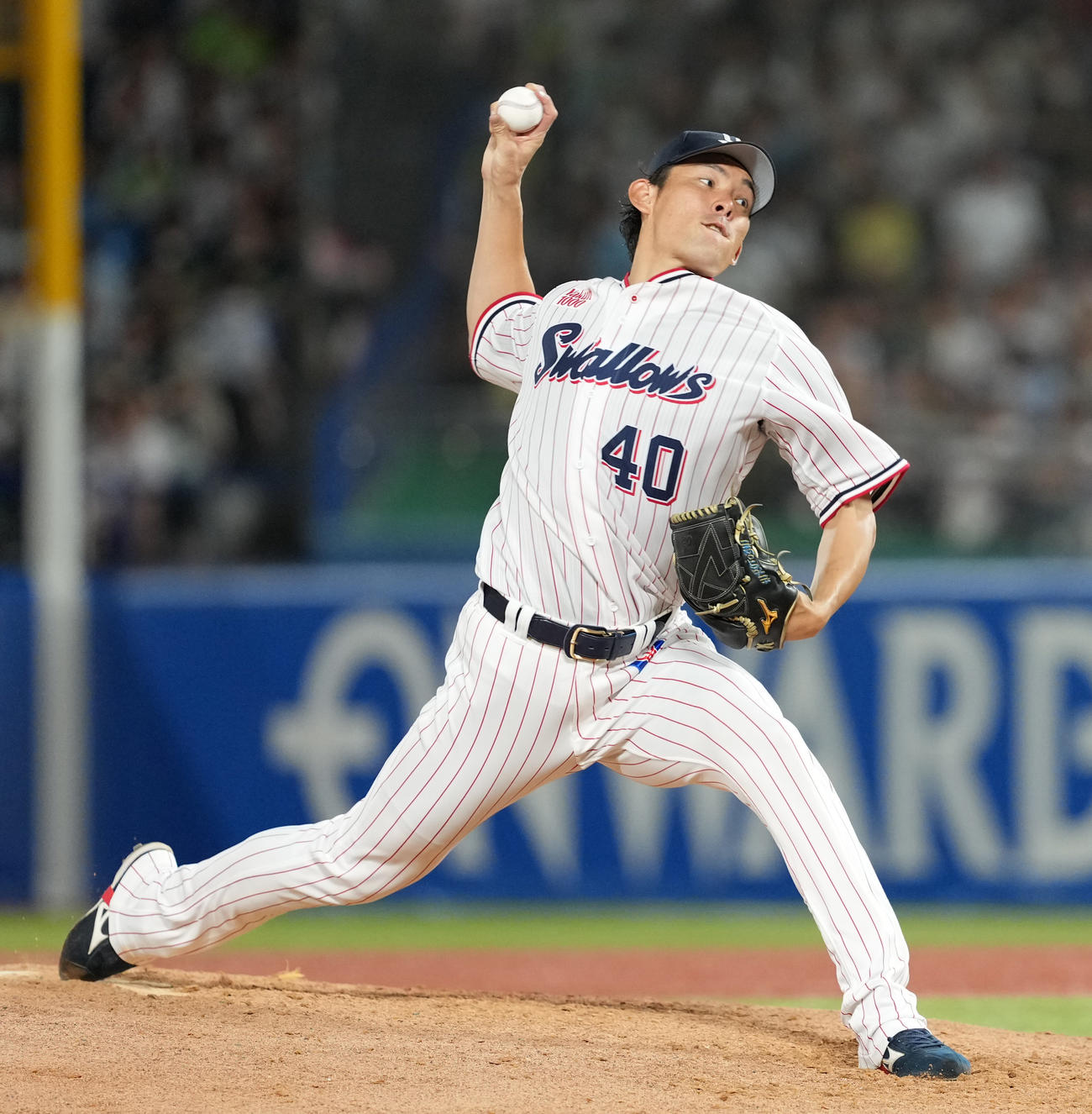 ヤクルト対阪神　力投するヤクルト高梨（撮影・清水貴仁）