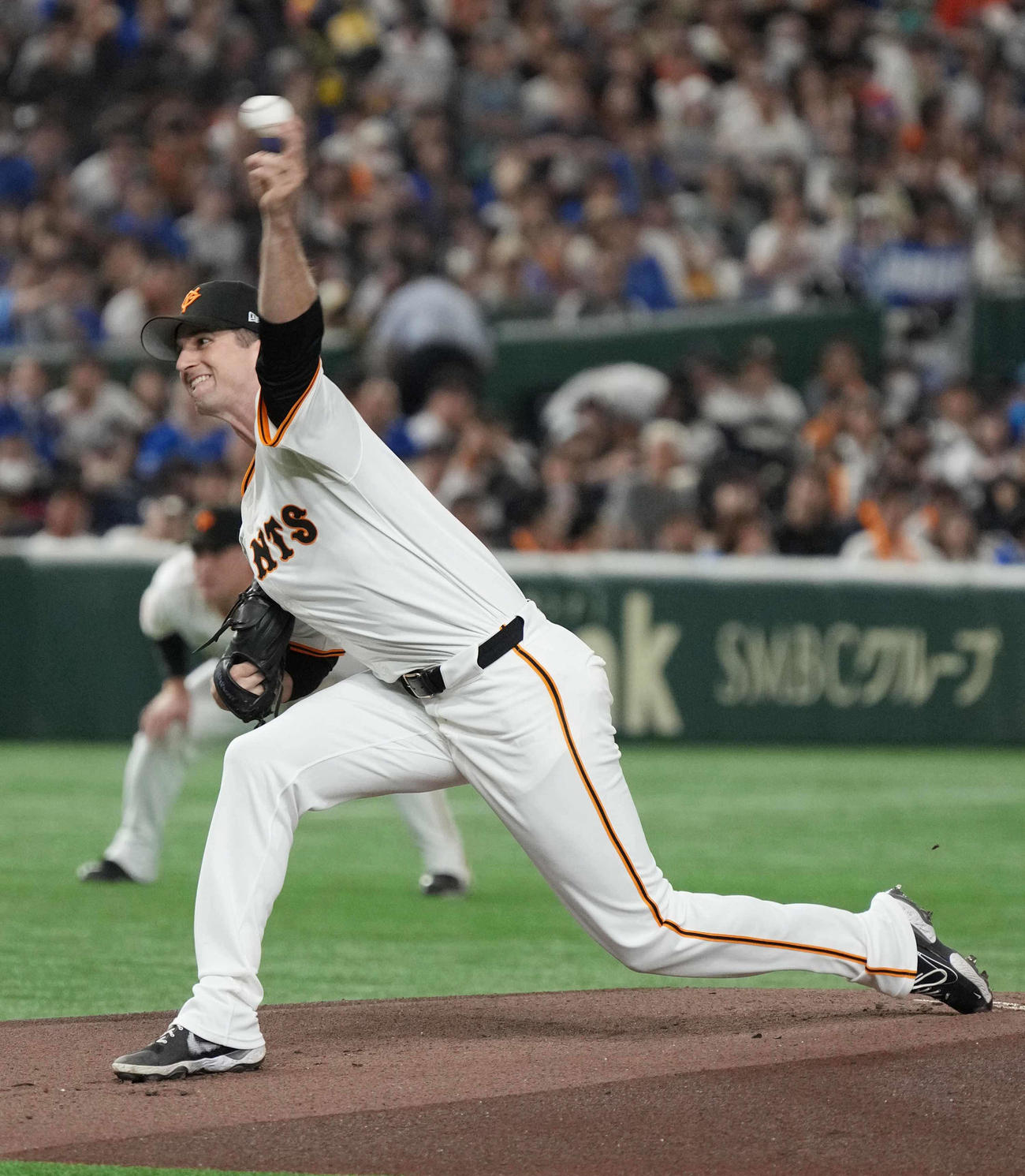 巨人対DeNA　巨人先発のグリフィン（撮影・小沢裕）
