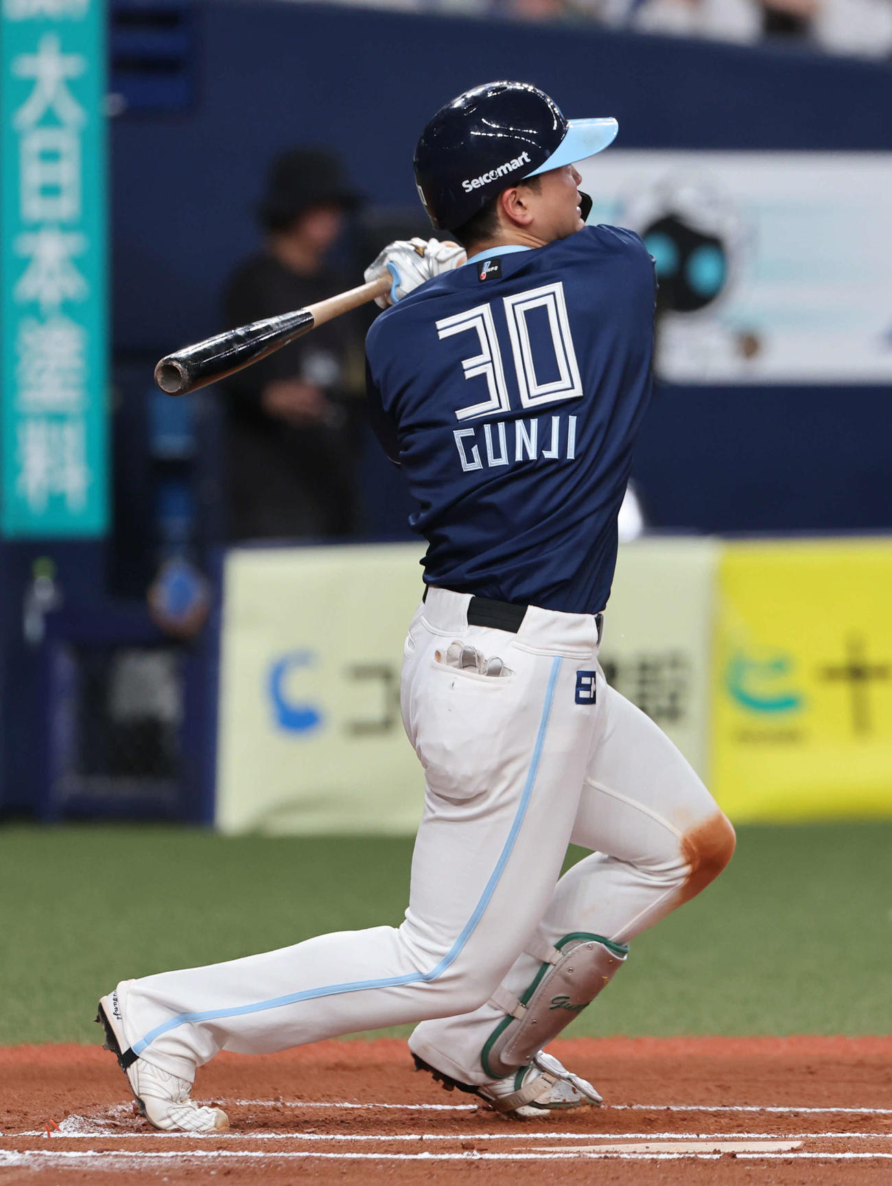 オリックス対日本ハム　6回表日本ハム1死、郡司は左越えに本塁打を放つ（撮影・西尾就之）