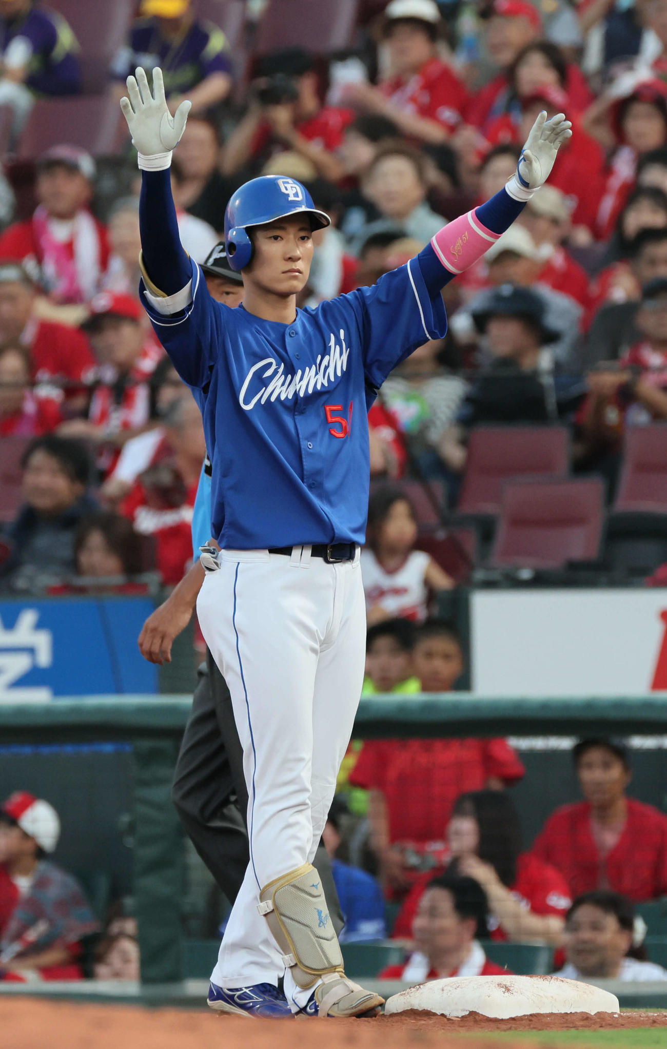 広島対中日　3回表中日2死一、三塁、上林は先制右適時打を放つ（撮影・加藤孝規）