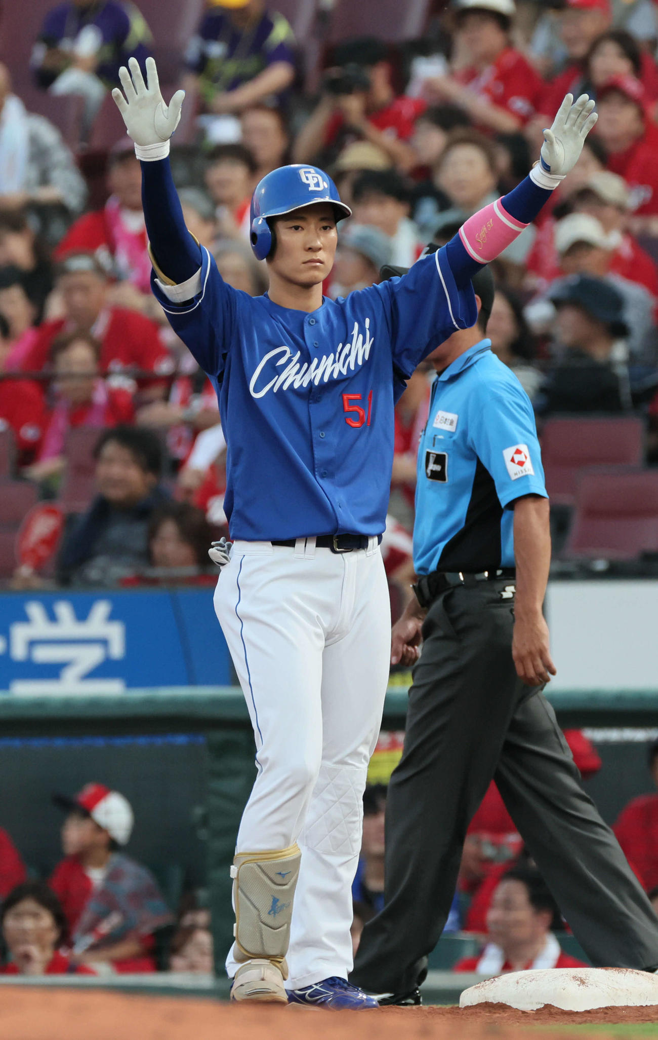 広島対中日　3回表中日2死一、三塁、上林は先制右適時打を放つ（撮影・加藤孝規）