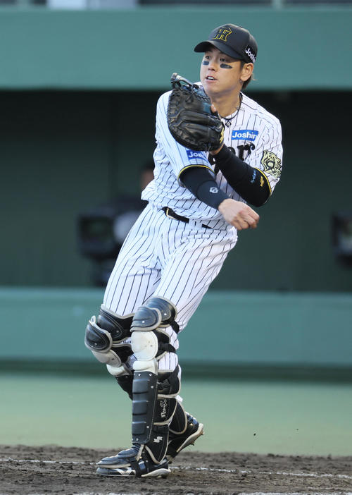 阪神】梅野隆太郎が11試合ぶり先発マスク、ビーズリー先発 両リーグ