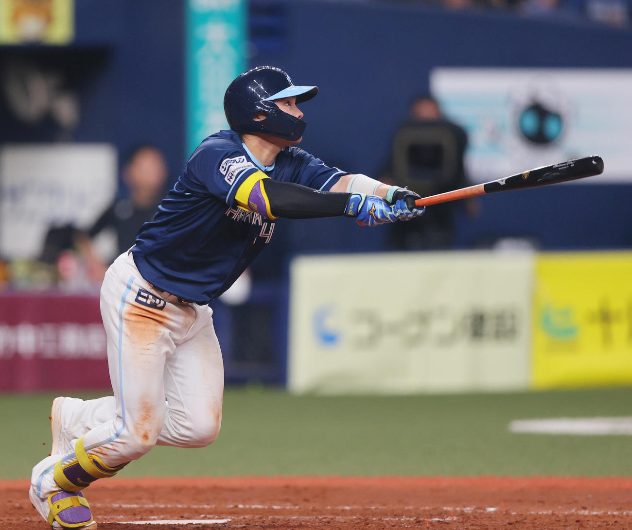 オリックス対日本ハム　4回表日本ハム1死二塁、田宮は右前適時打を放つ（撮影・上山淳一）