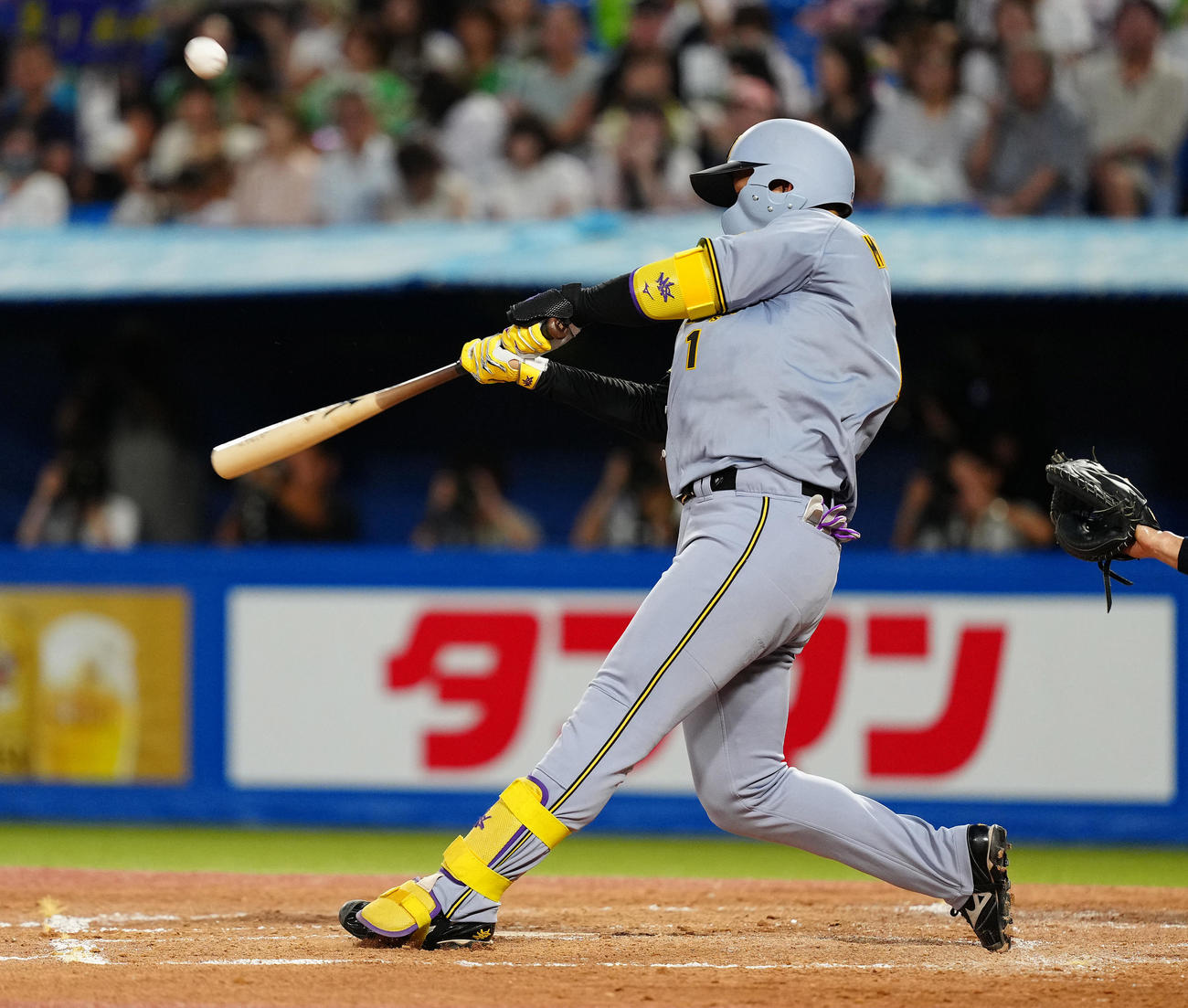 ヤクルト対阪神　3回表阪神2死、右三塁打を放つ森下（撮影・鈴木みどり）