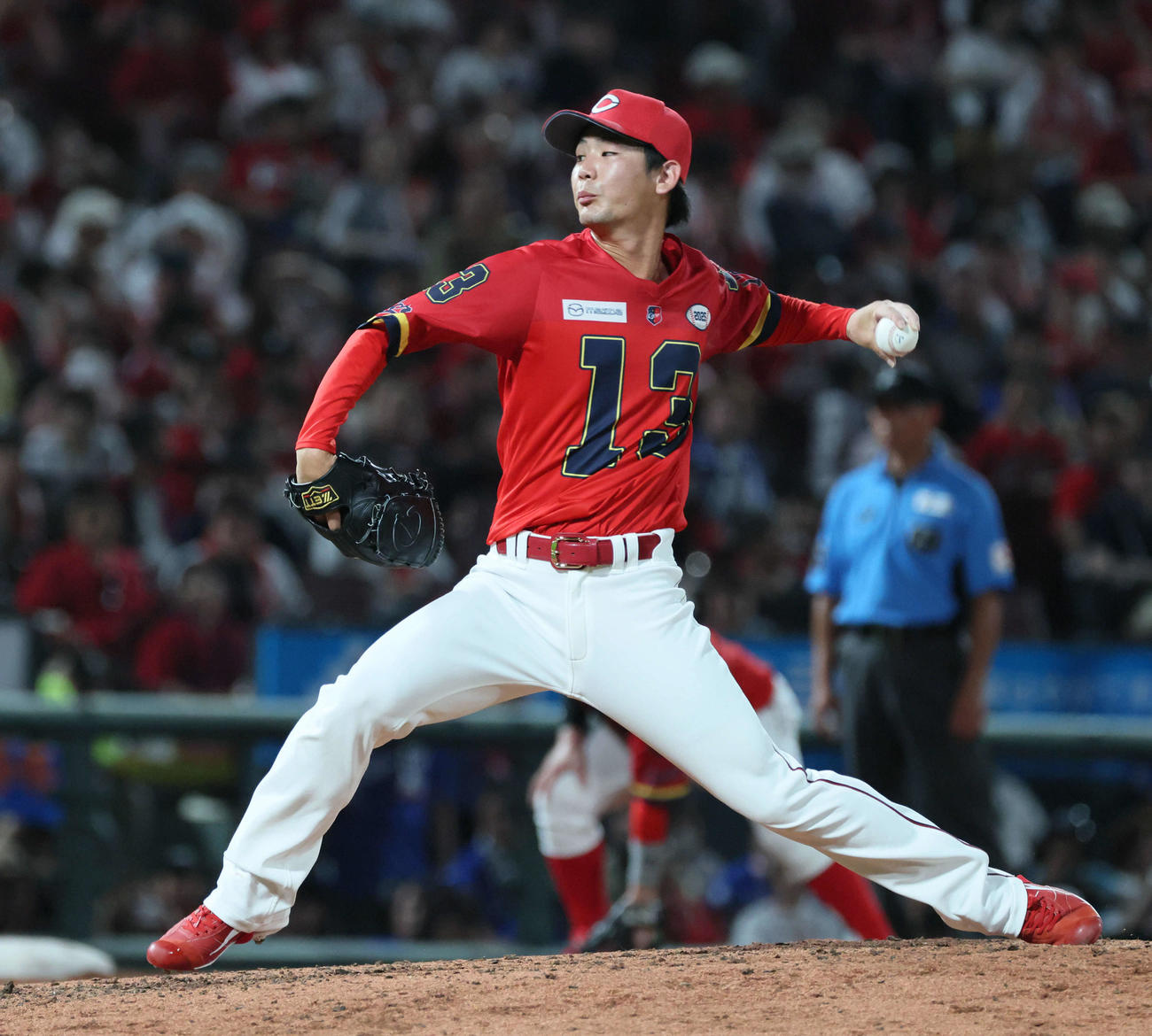 広島対中日　9回表中日、広島4番手の森浦（撮影・加藤孝規）