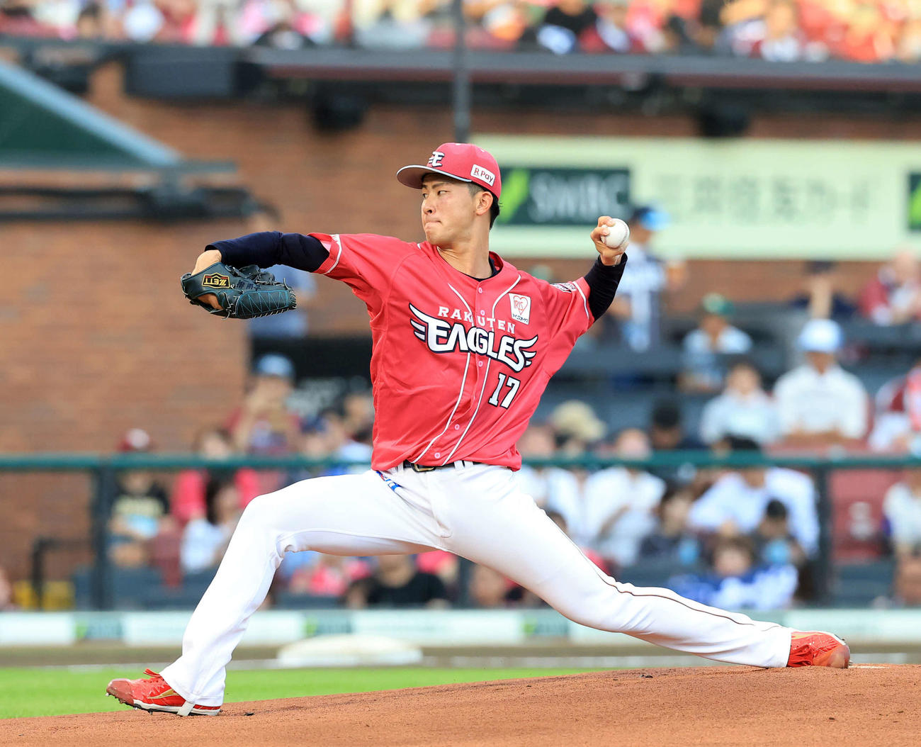 楽天対オリックス　力投する楽天先発の古謝（撮影・浅見桂子）