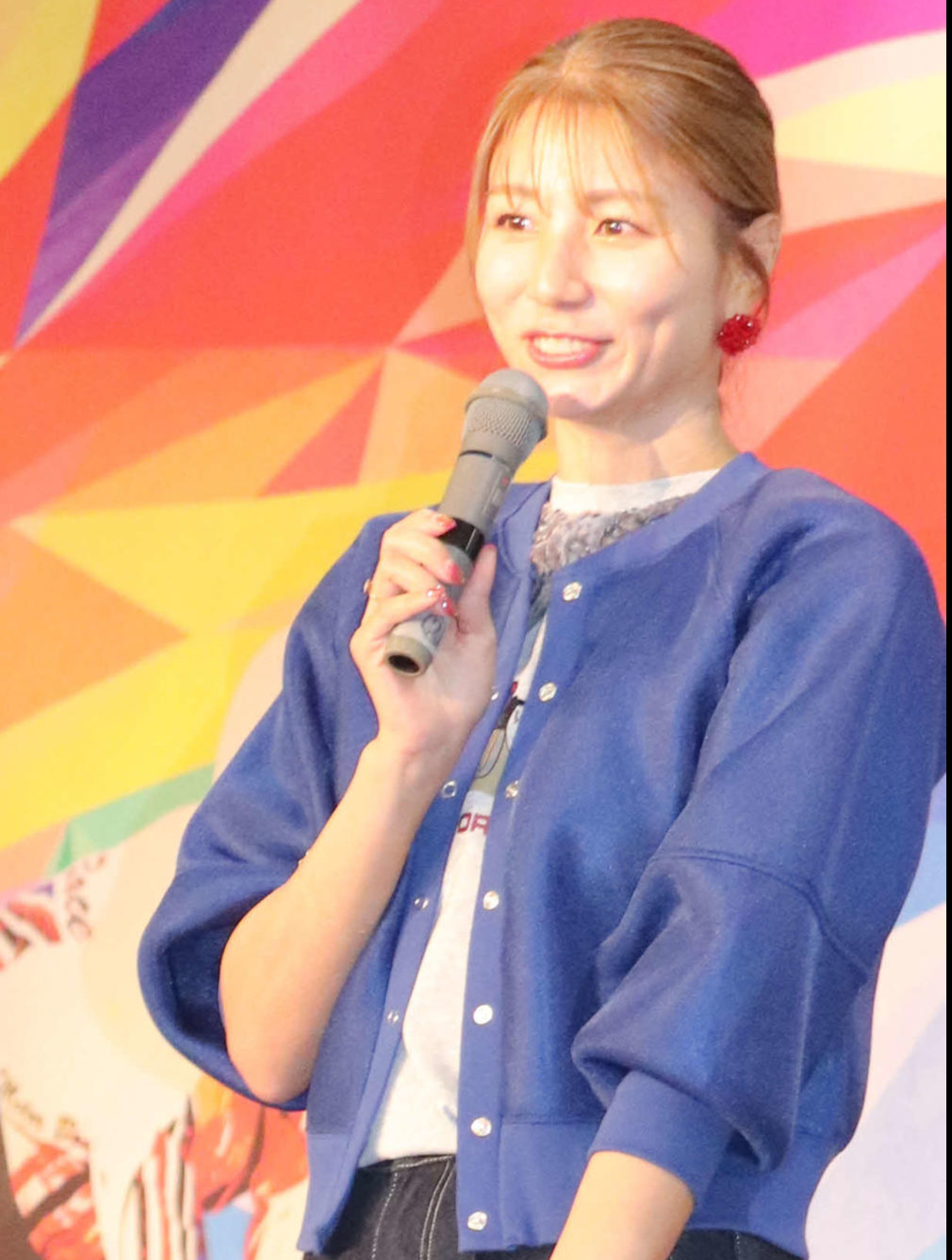 青木愛（2024年10月撮影）