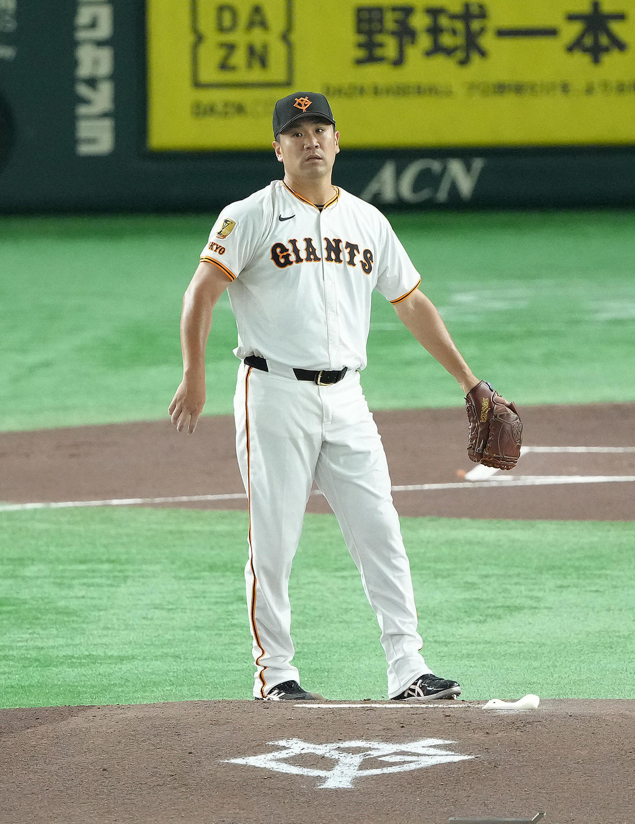 巨人対ヤクルト　1回表ヤクルト無死、太田を中飛に仕留めた田中将（撮影・足立雅史）