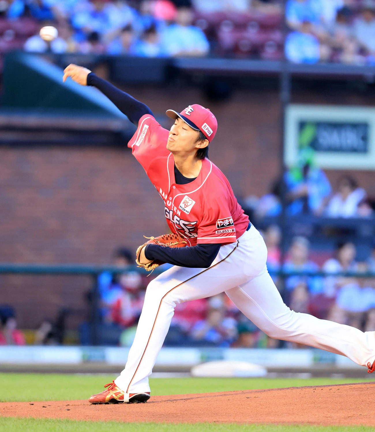 楽天対オリックス　力投する楽天先発の荘司（撮影・浅見桂子）