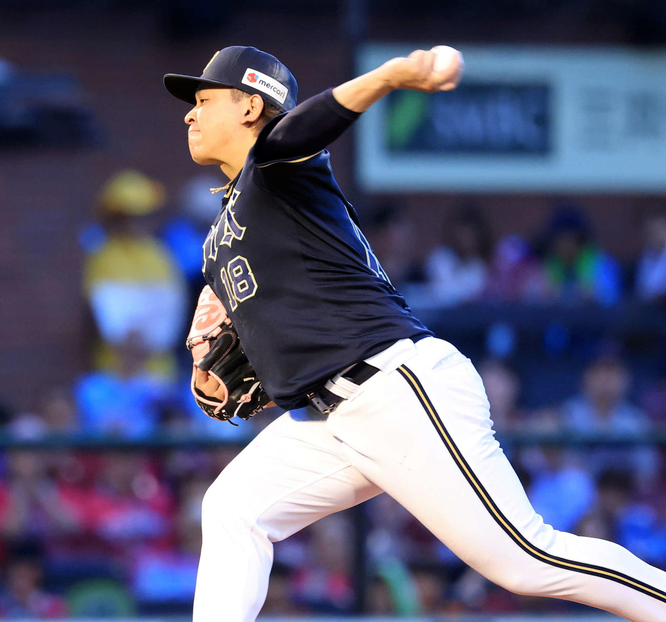 楽天対オリックス　力投するオリックス先発の宮城（撮影・浅見桂子）