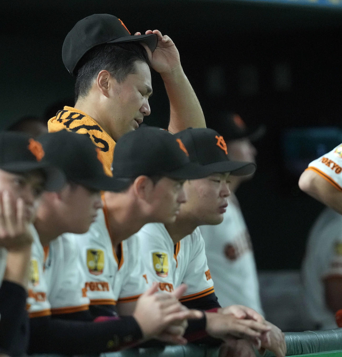 巨人対ヤクルト　6回途中で降板し悔しそうな表情を見せる巨人田中将（撮影・たえ見朱実）